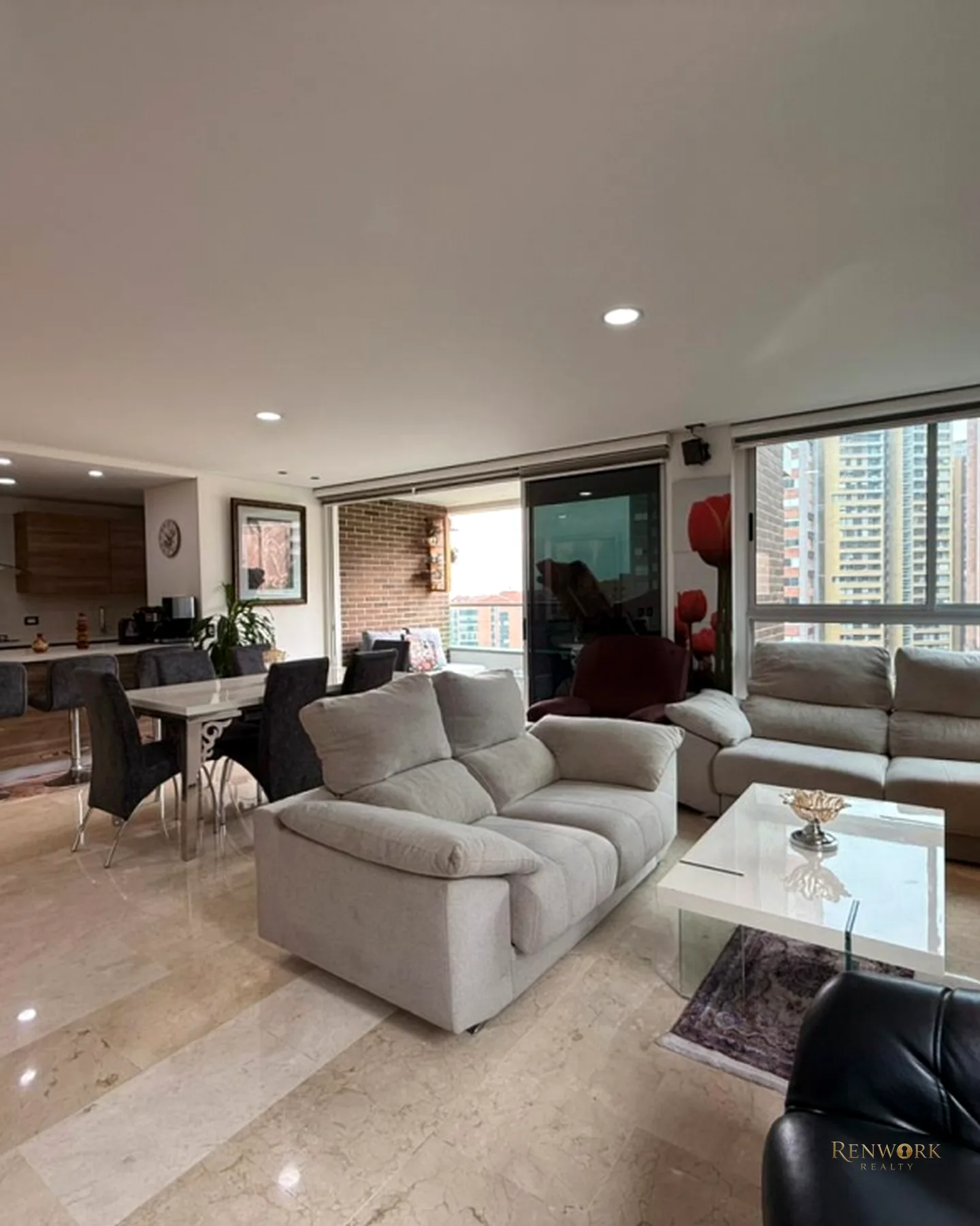 APARTAMENTO EN VENTA POBLADO -CASTROPOL · foto 8