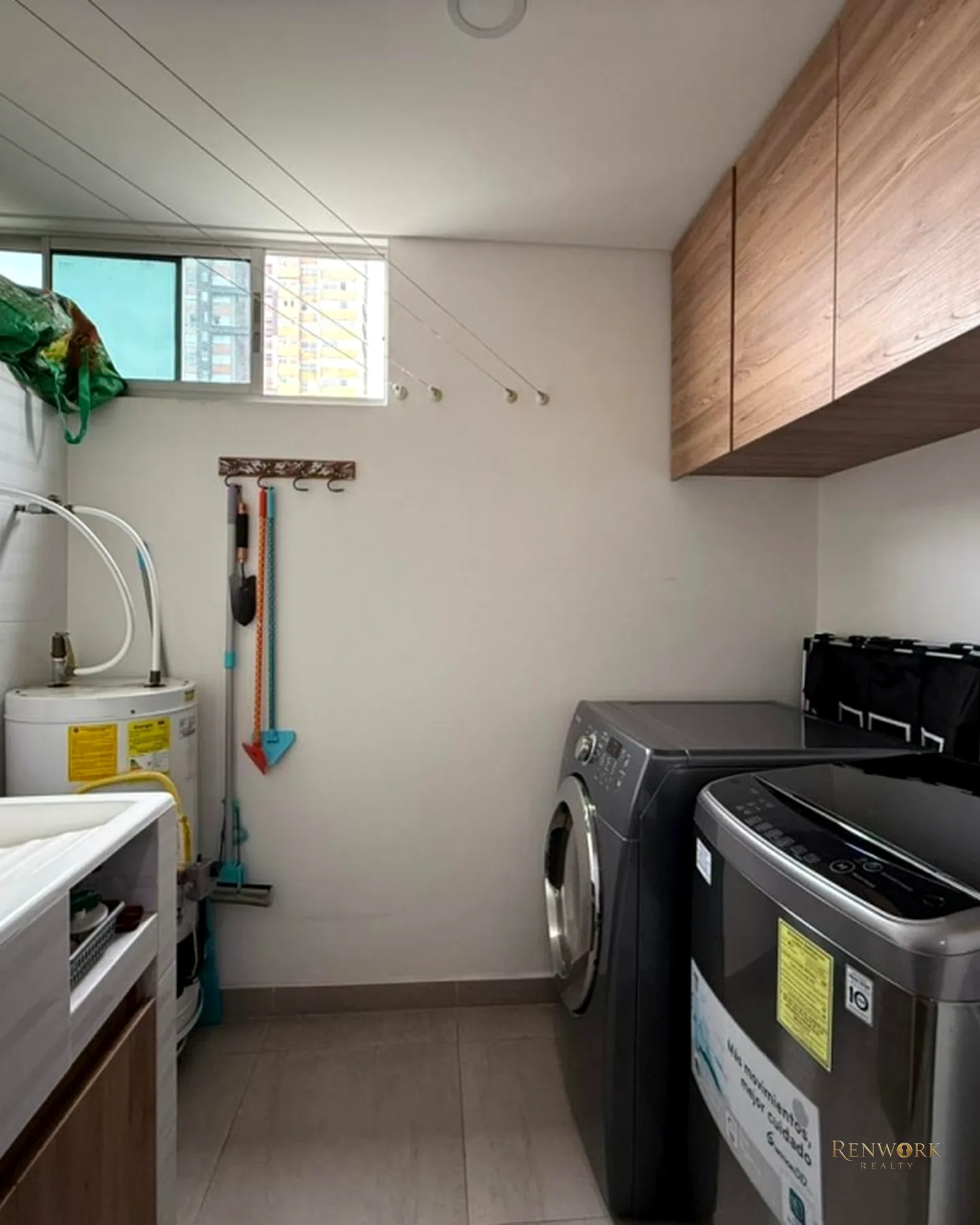 APARTAMENTO EN VENTA POBLADO -CASTROPOL · foto 4