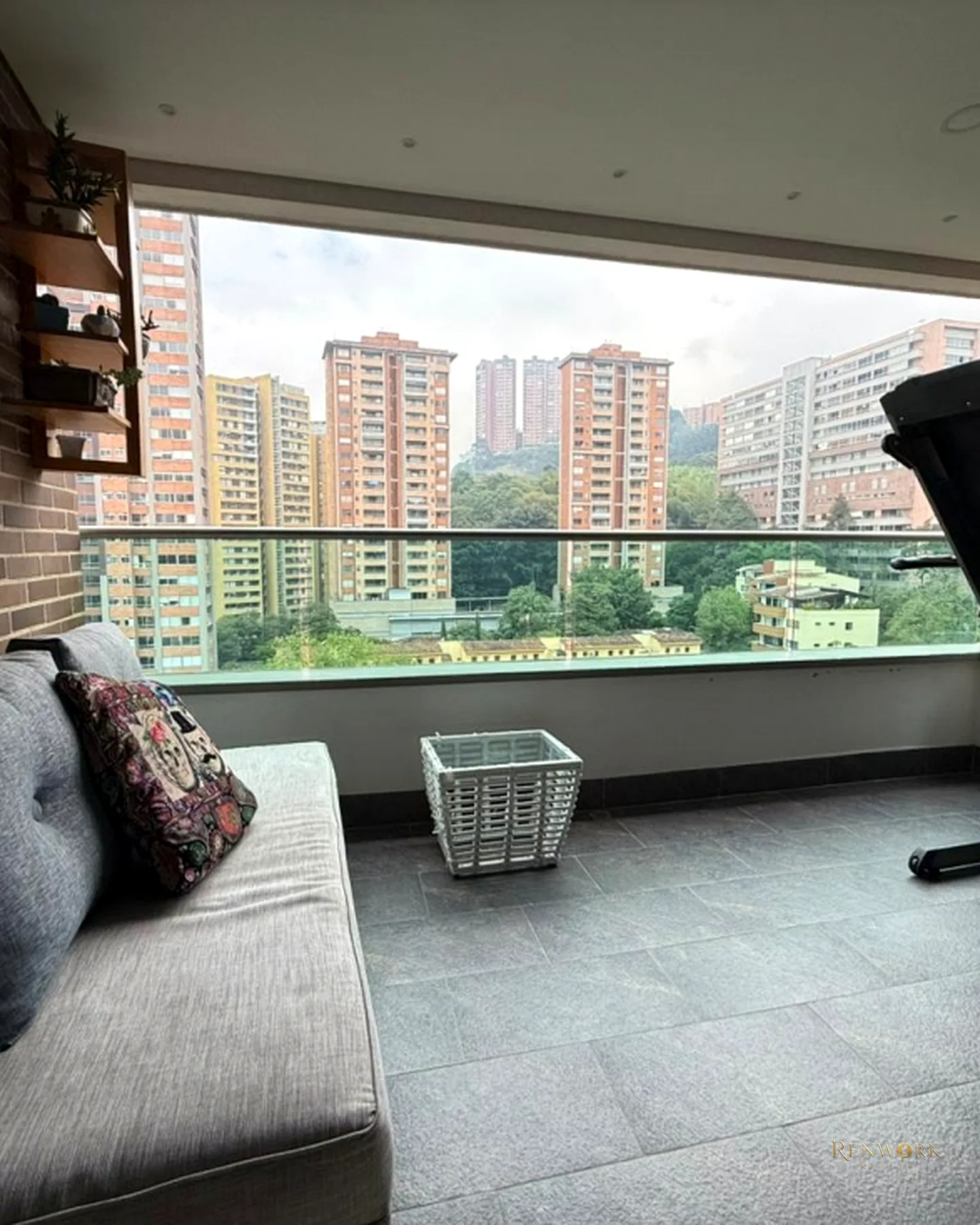 APARTAMENTO EN VENTA POBLADO -CASTROPOL · foto 19