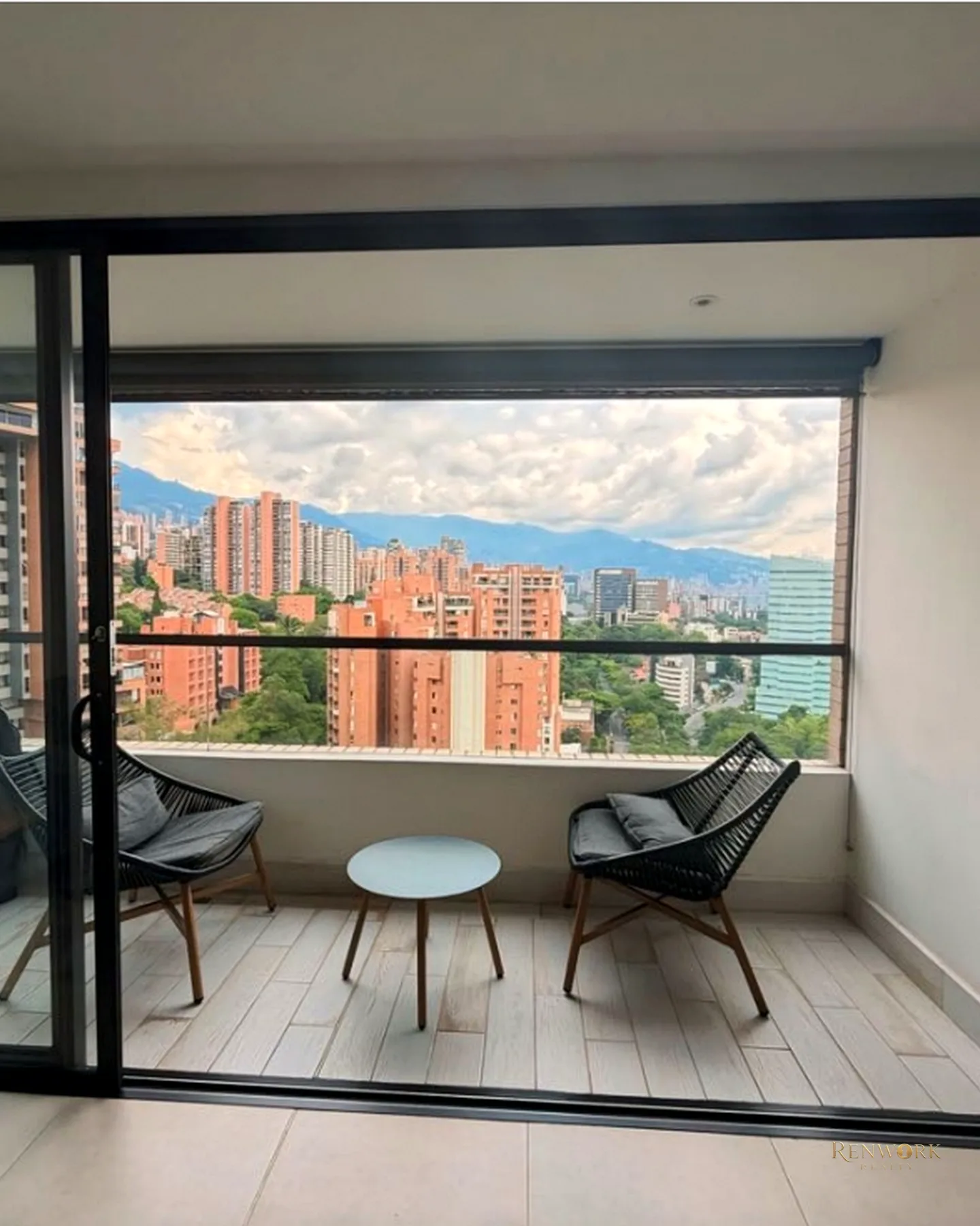 APARTAMENTO EN VENTA - POBLADO, CASTROPOL · foto 13