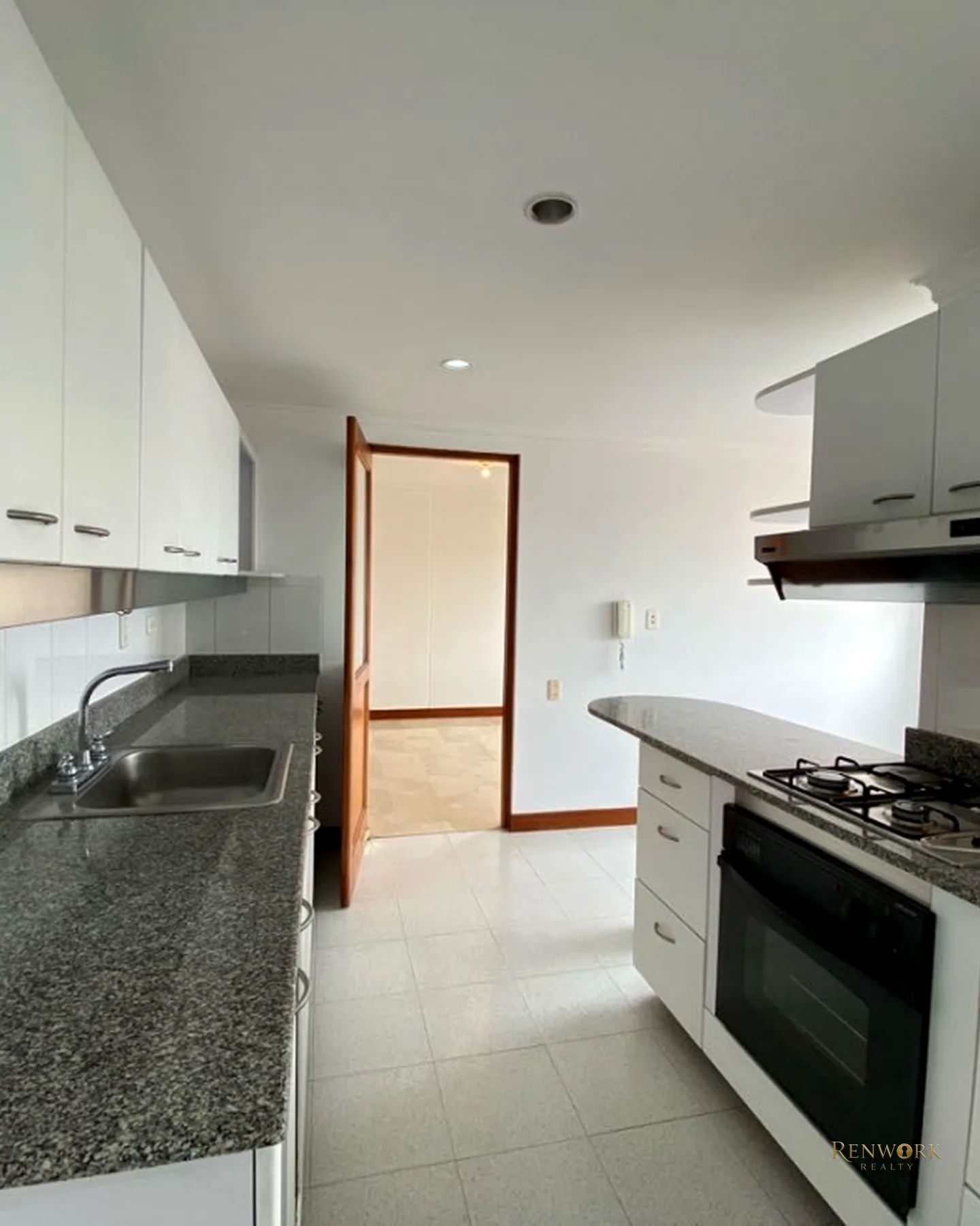 APARTAMENTO EN VENTA, POBLADO LAS SANTAS 192M2 · foto 5