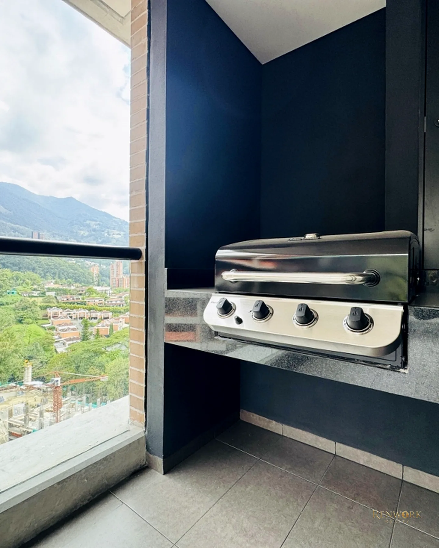 APARTAMENTO EN VENTA POBLADO PARA ESTRENAR SECTOR PADRE MARIANITO · foto 13