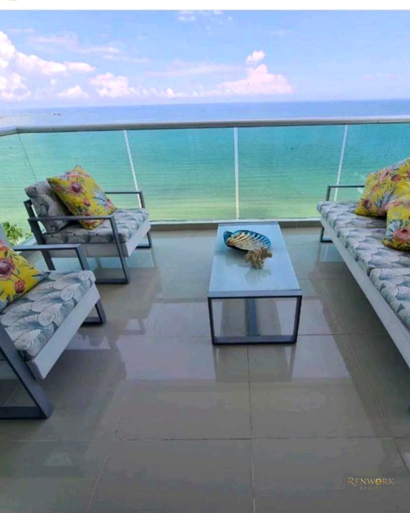 APARTAMENTO EN VENTA PRIMERA ENSENADA COVEÑAS SUCRE · foto 1