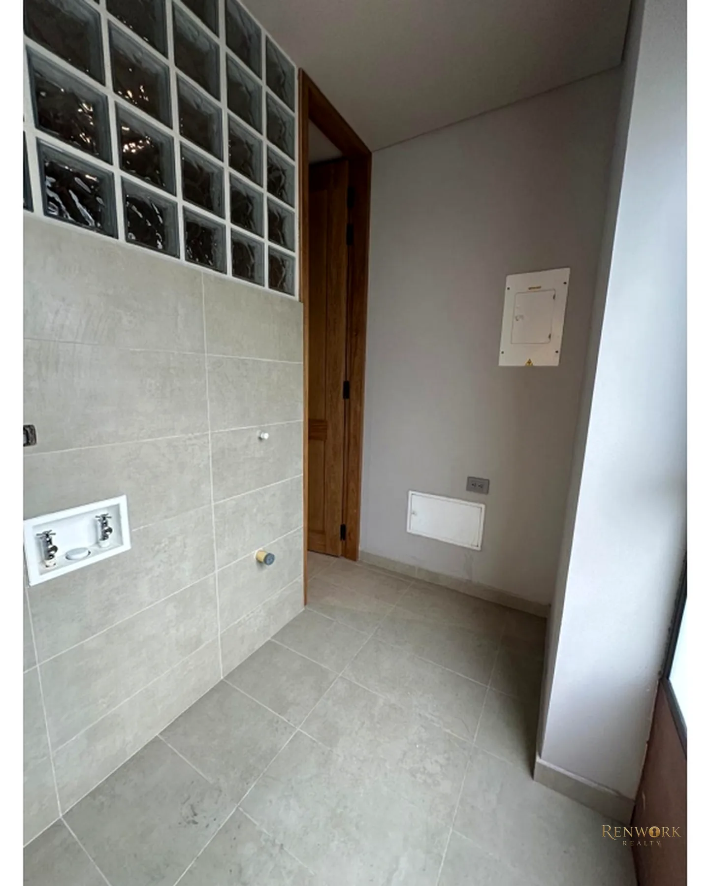 APARTAMENTO EN VENTA/RENTA EN EL POBLADO, MEDELLÍN · foto 16
