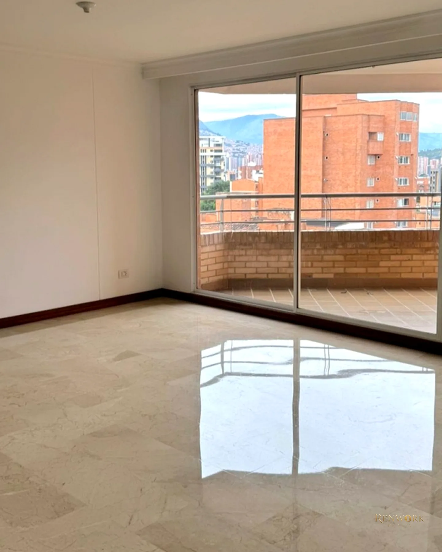APARTAMENTO EN VENTA SEGUNDO PARQUE DE LAURELES MEDELLÍN ANTIOQUIA · foto 1