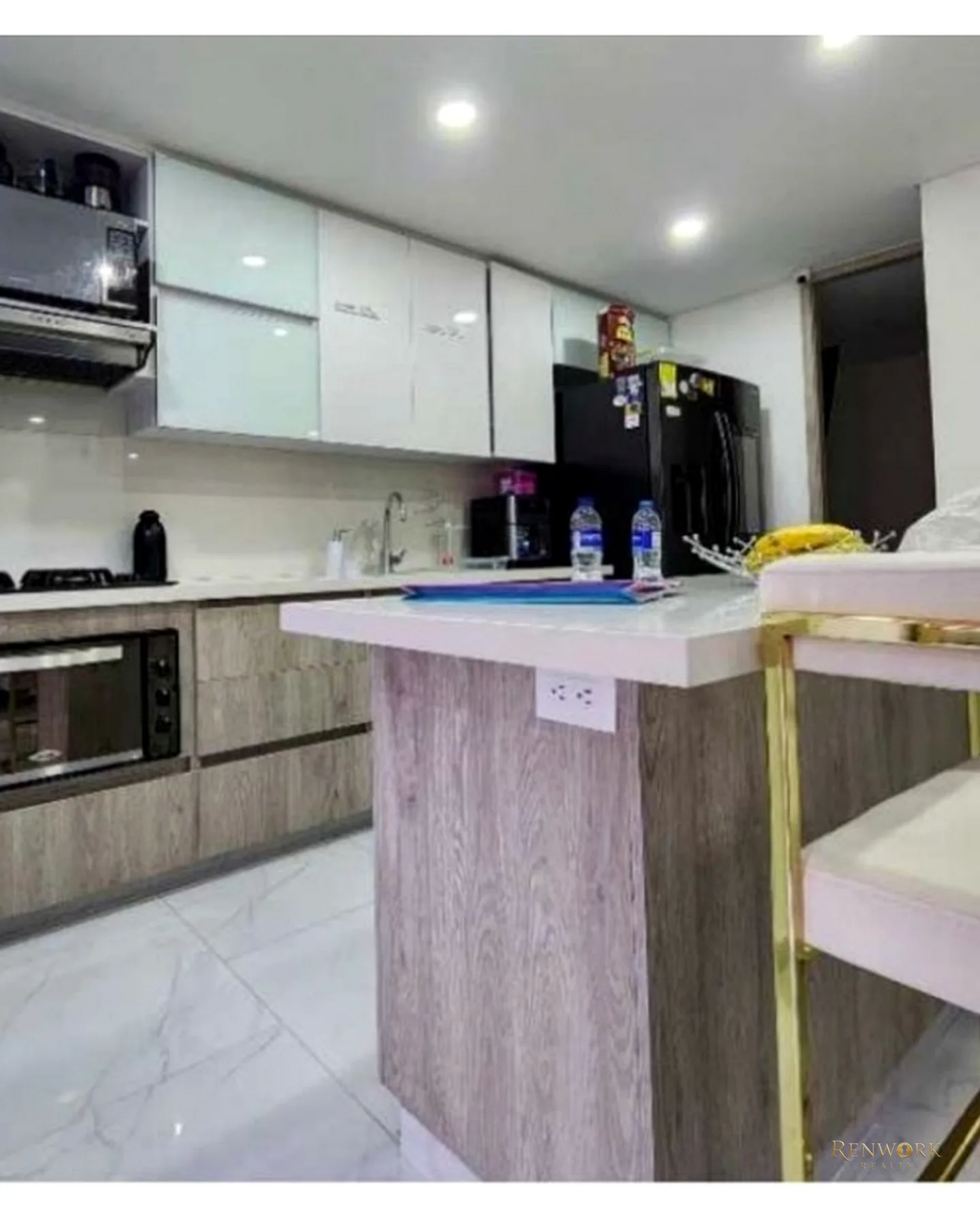 APARTAMENTO ENVIGADO CERCA AVENIDA EL POBLADO 165 METROS 1450 MILLONES · foto 3