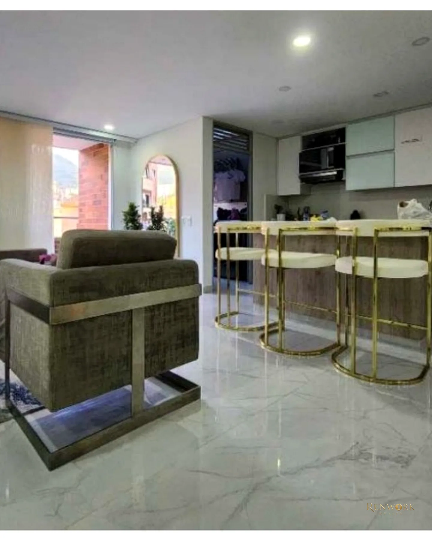 APARTAMENTO ENVIGADO CERCA AVENIDA EL POBLADO 165 METROS 1450 MILLONES · foto 1