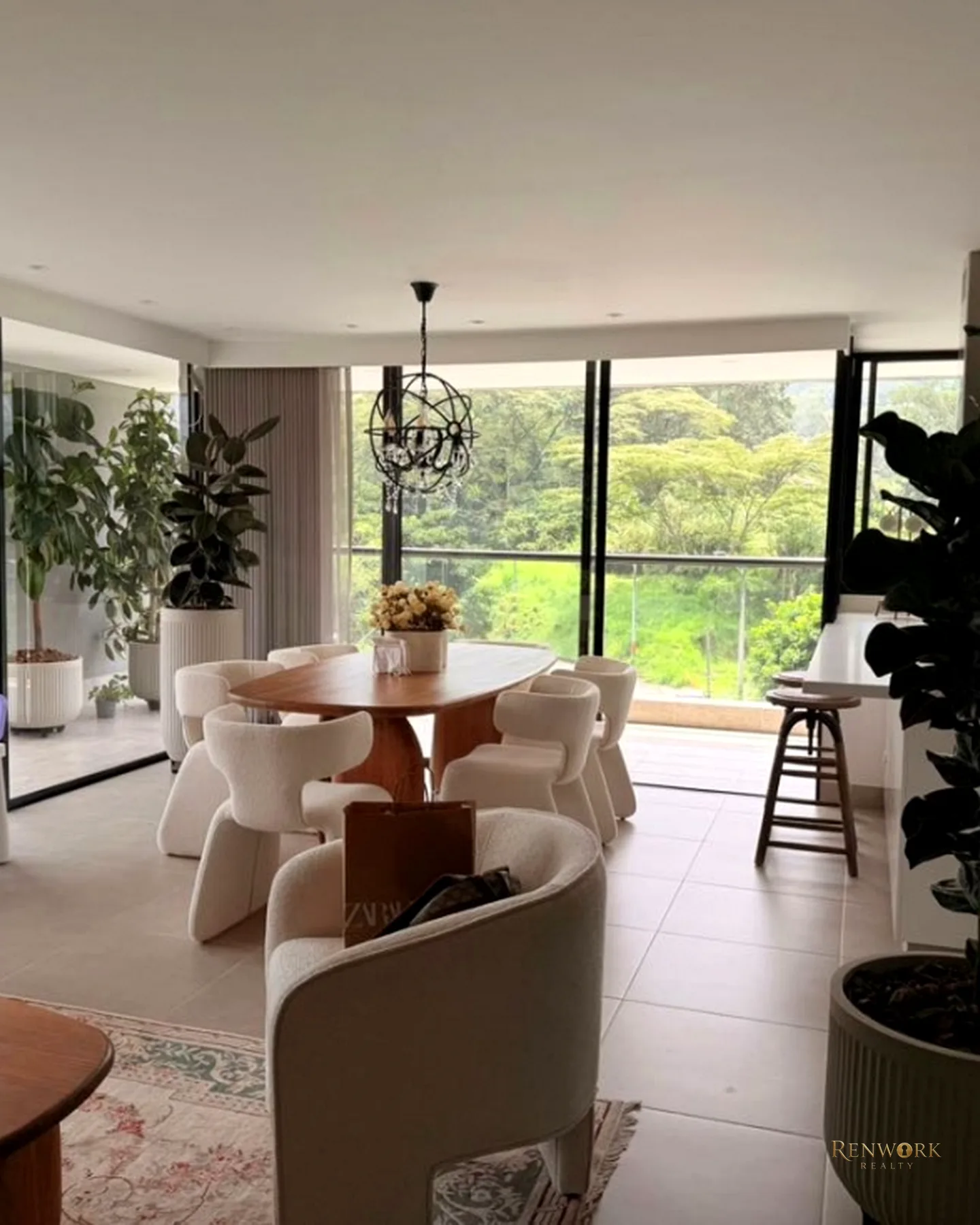 APARTAMENTO ENVIGADO/LAS BRUJAS/ 188MT2-3ALCOBAS-ESTUDIO-AMPLIO BALCÓN · foto 2