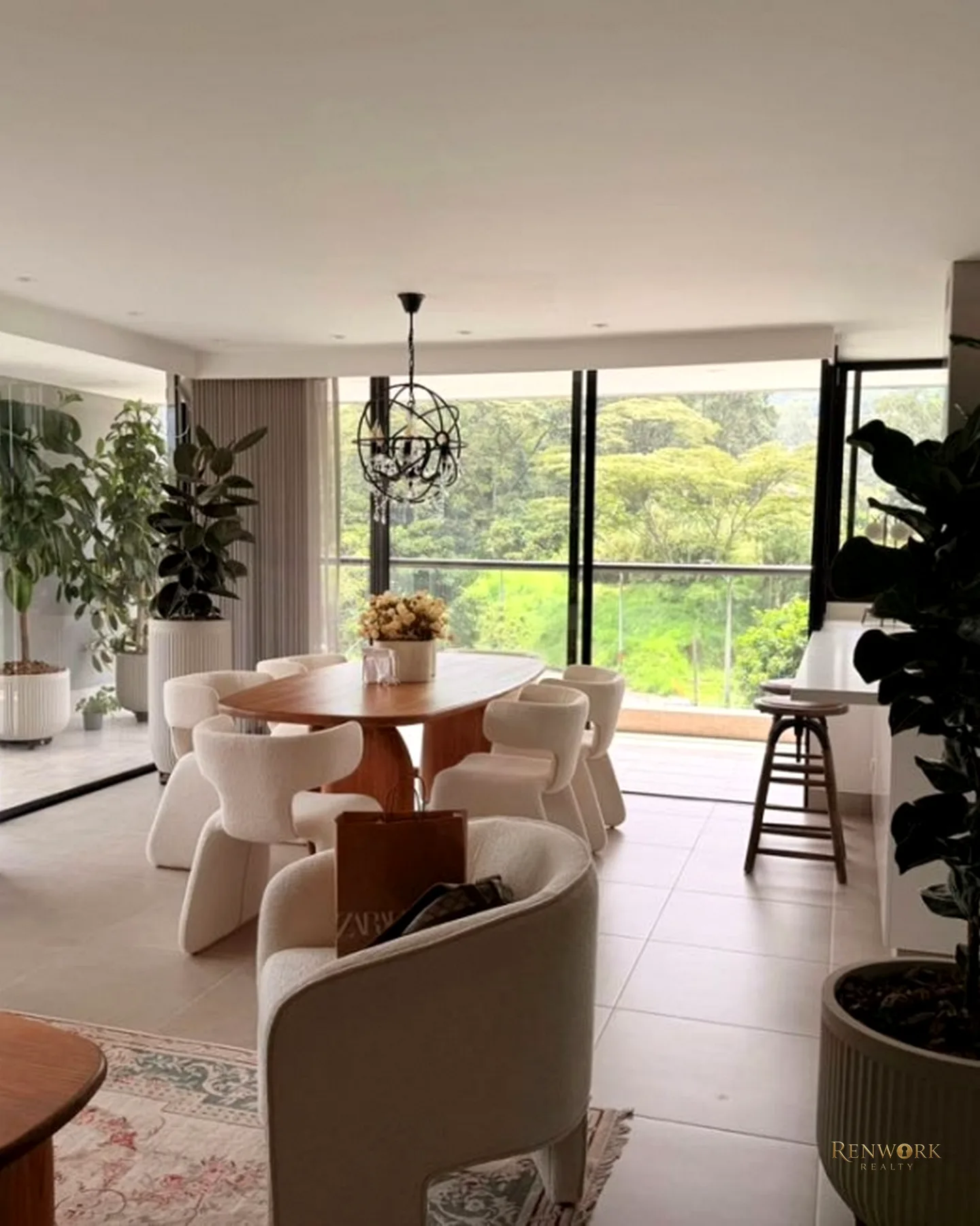 APARTAMENTO ENVIGADO/LAS BRUJAS/ 188MT2-3ALCOBAS-ESTUDIO-AMPLIO BALCÓN · foto 1