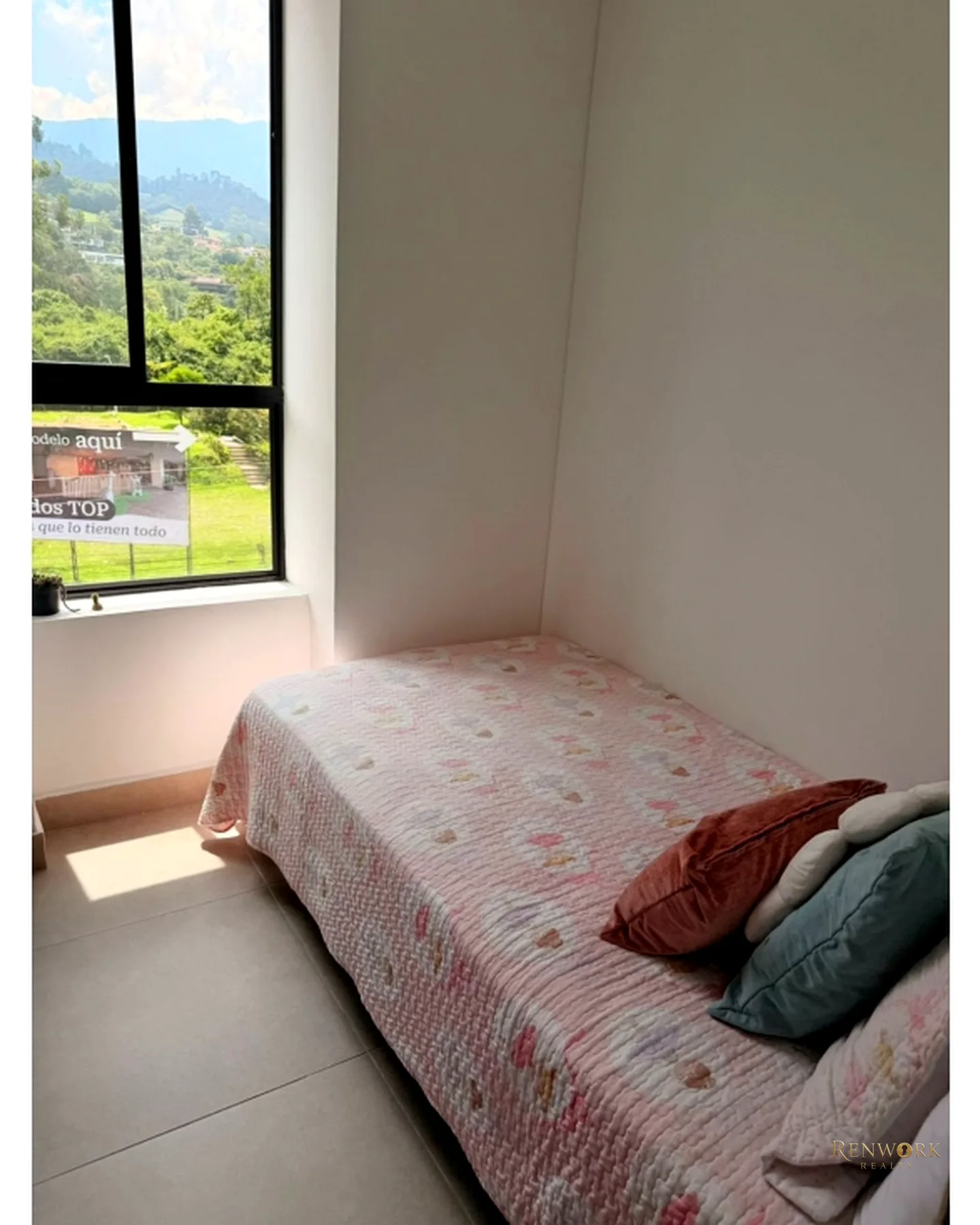 APARTAMENTO ENVIGADO/LAS BRUJAS/ 188MT2-3ALCOBAS-ESTUDIO-AMPLIO BALCÓN · foto 9