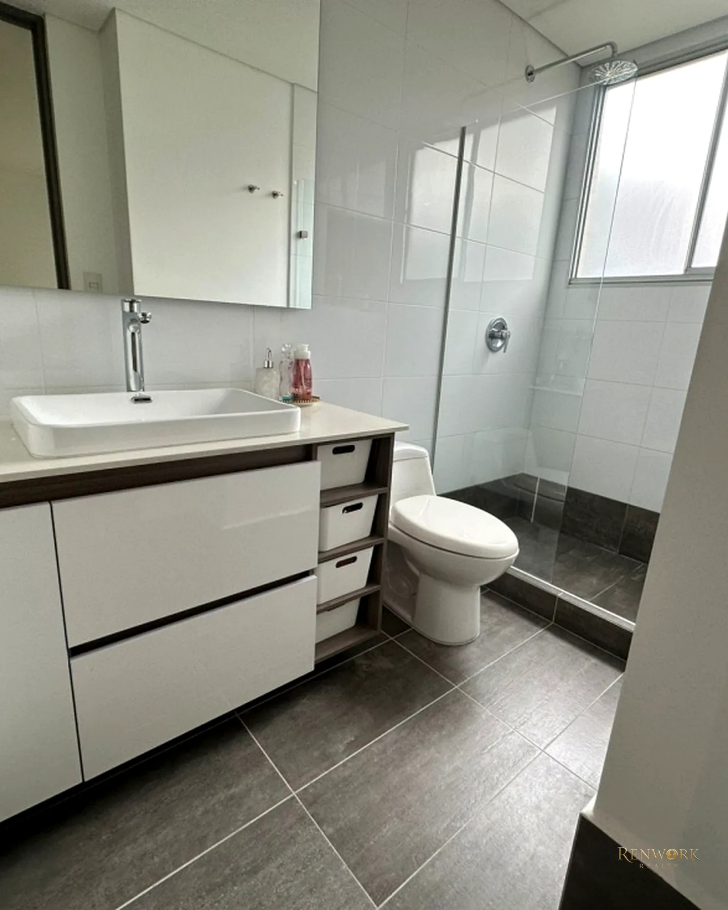 APARTAMENTO ENVIGADO SECTOR OTRAPARTE MODERNO ILUMINACION NATURAL · foto 16