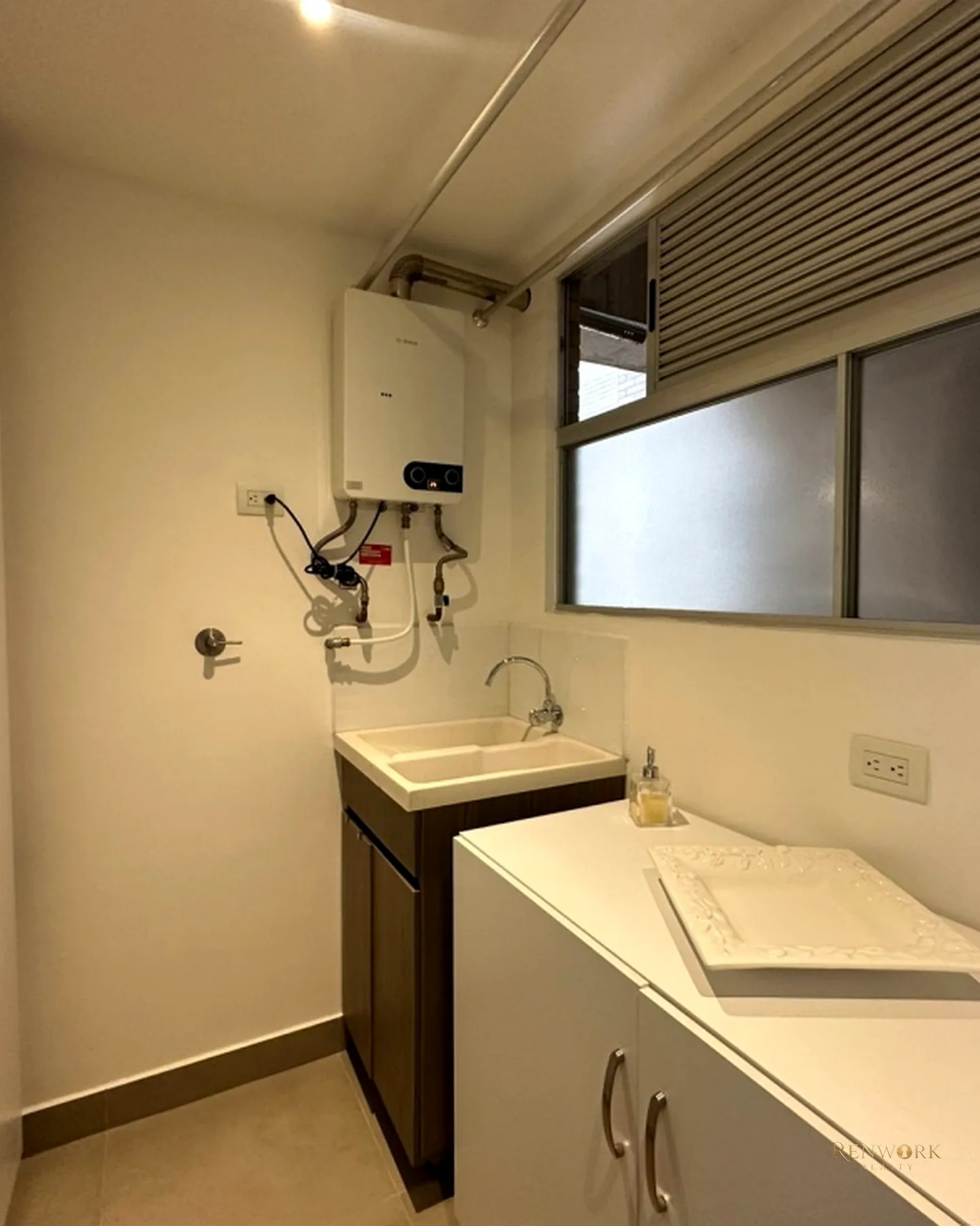 APARTAMENTO ENVIGADO SECTOR OTRAPARTE MODERNO ILUMINACION NATURAL · foto 17