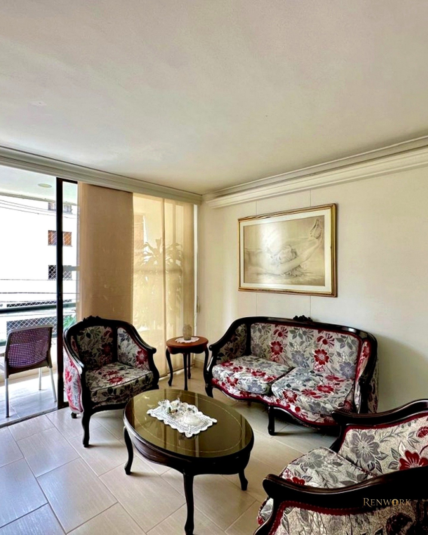 APARTAMENTO EXCLUSIVO EN LAURELES · foto 2