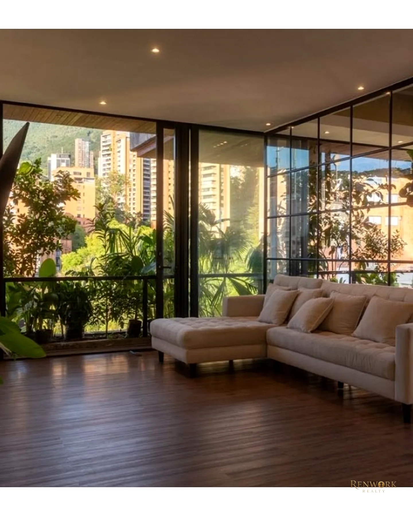 APARTAMENTO EXCLUSIVO EN POBLADO · foto 5