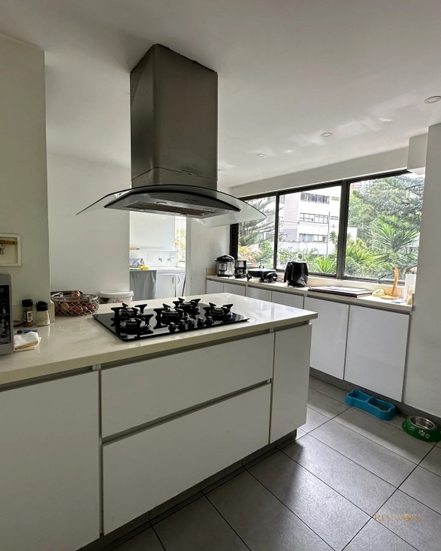 APARTAMENTO LOMA DEL TESORO CON POTENCIAL DE REFORMA, UNIDAD COMPLETA · foto 6