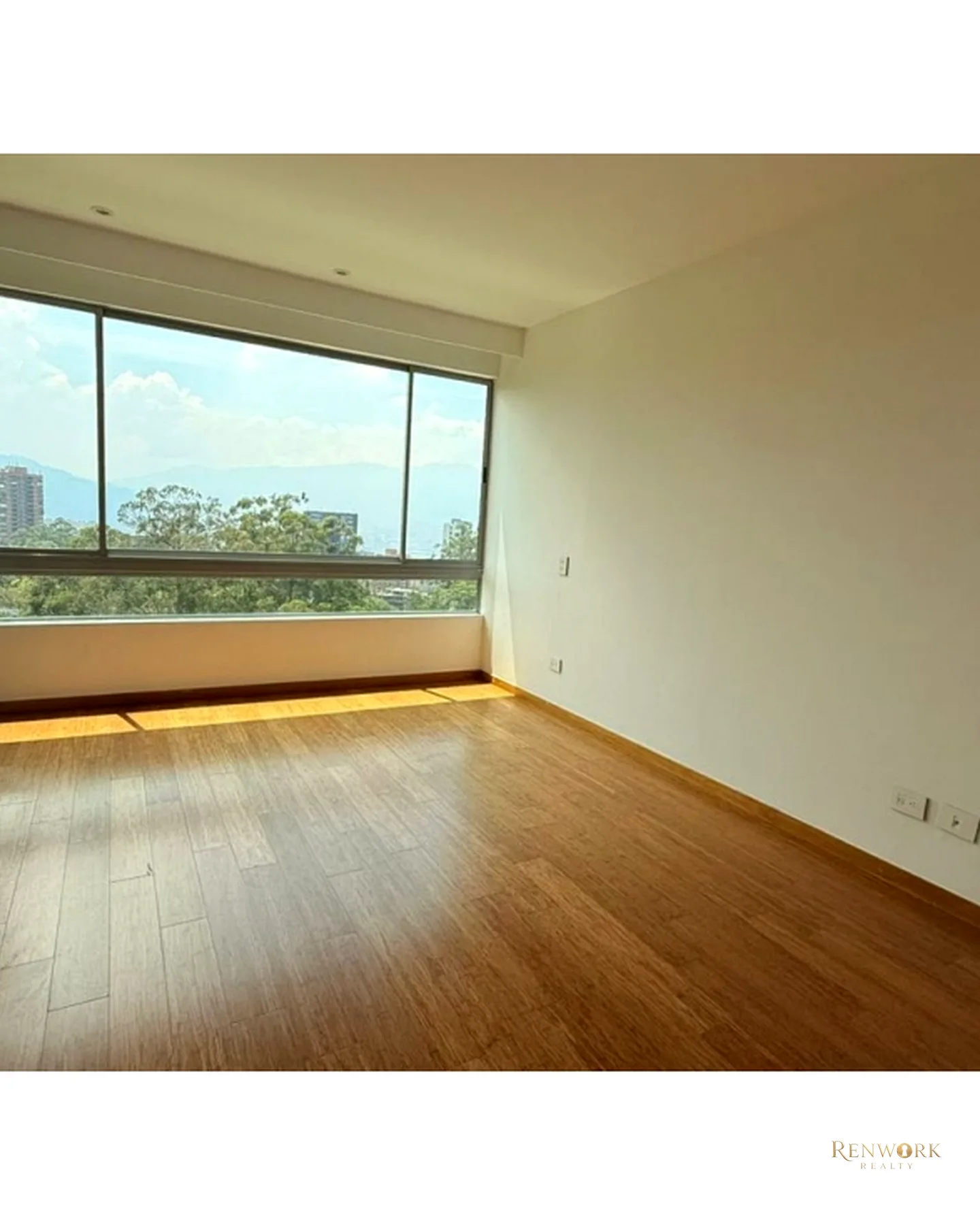 APARTAMENTO LOS BALSOS | 245 M² | GRAN BALCÓN TIPO TERRAZA · foto 3