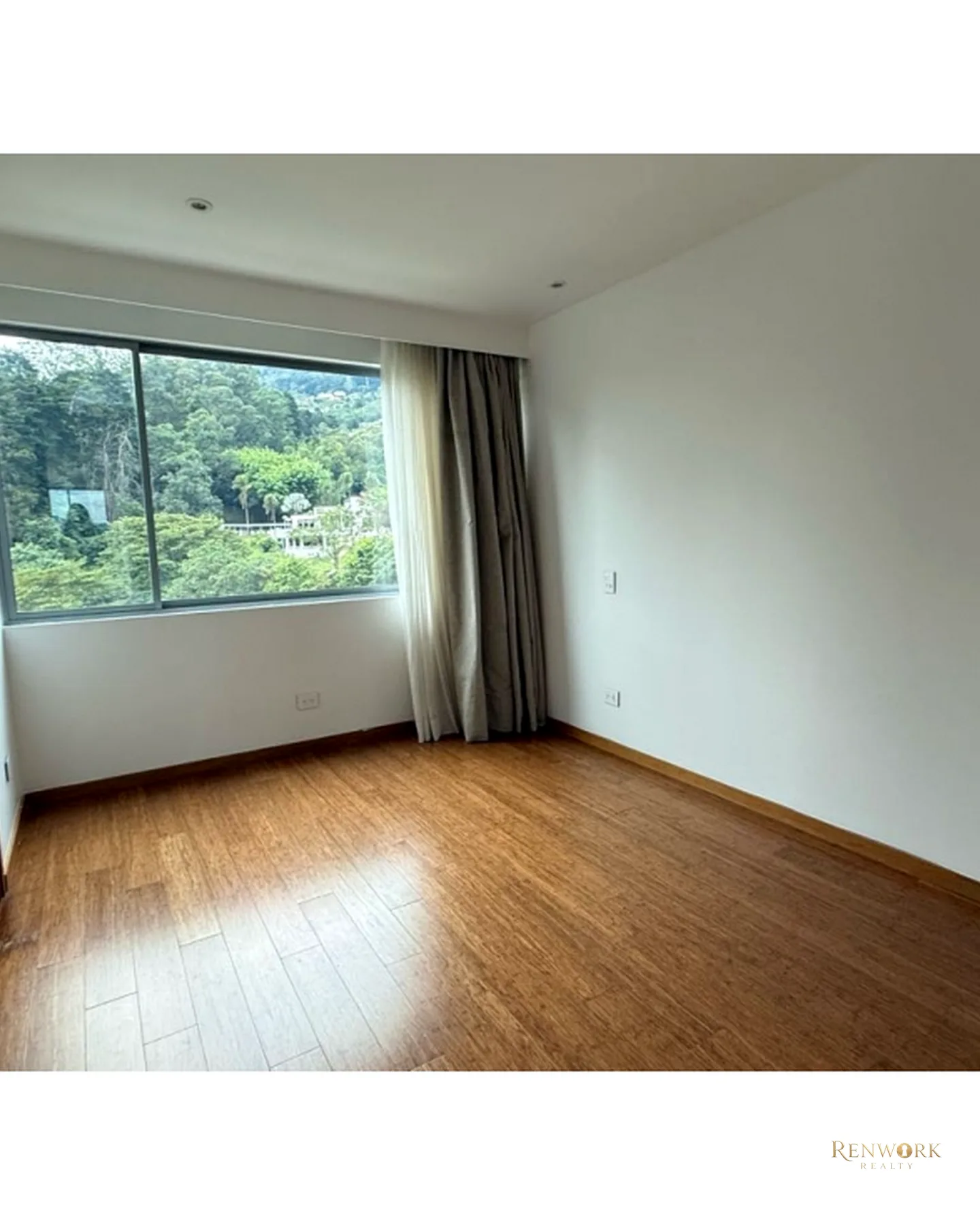 APARTAMENTO LOS BALSOS | 245 M² | GRAN BALCÓN TIPO TERRAZA · foto 4