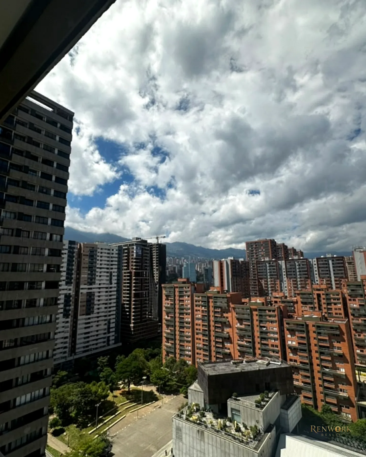 APARTAMENTO MEDELLIN PISO ALTO SIN PONIENTE SECTOR CIUDAD DEL RIO · foto 19