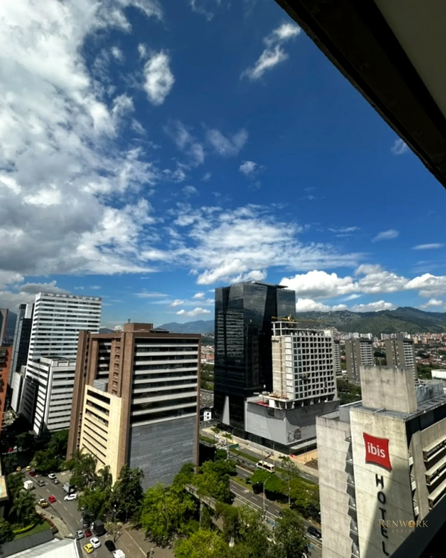 APARTAMENTO MEDELLIN PISO ALTO SIN PONIENTE SECTOR CIUDAD DEL RIO · foto 20