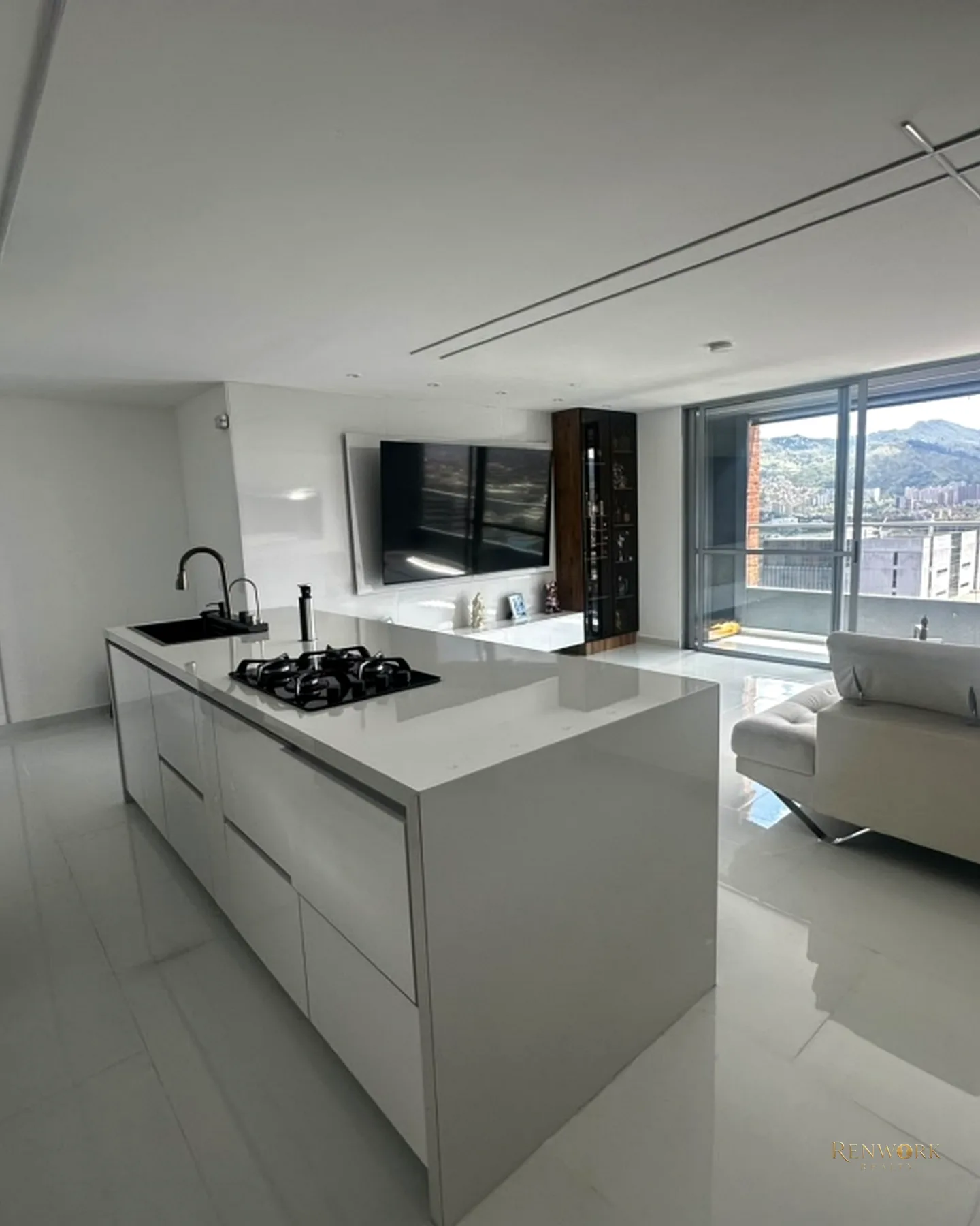 APARTAMENTO MEDELLIN POBLADO PISO ALTO MODERNO VISTA EN CIUDAD DEL RIO · foto 7