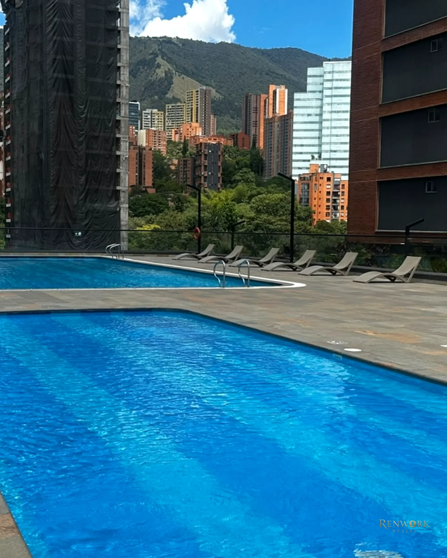 APARTAMENTO MEDELLIN POBLADO PISO ALTO MODERNO VISTA EN CIUDAD DEL RIO · foto 18