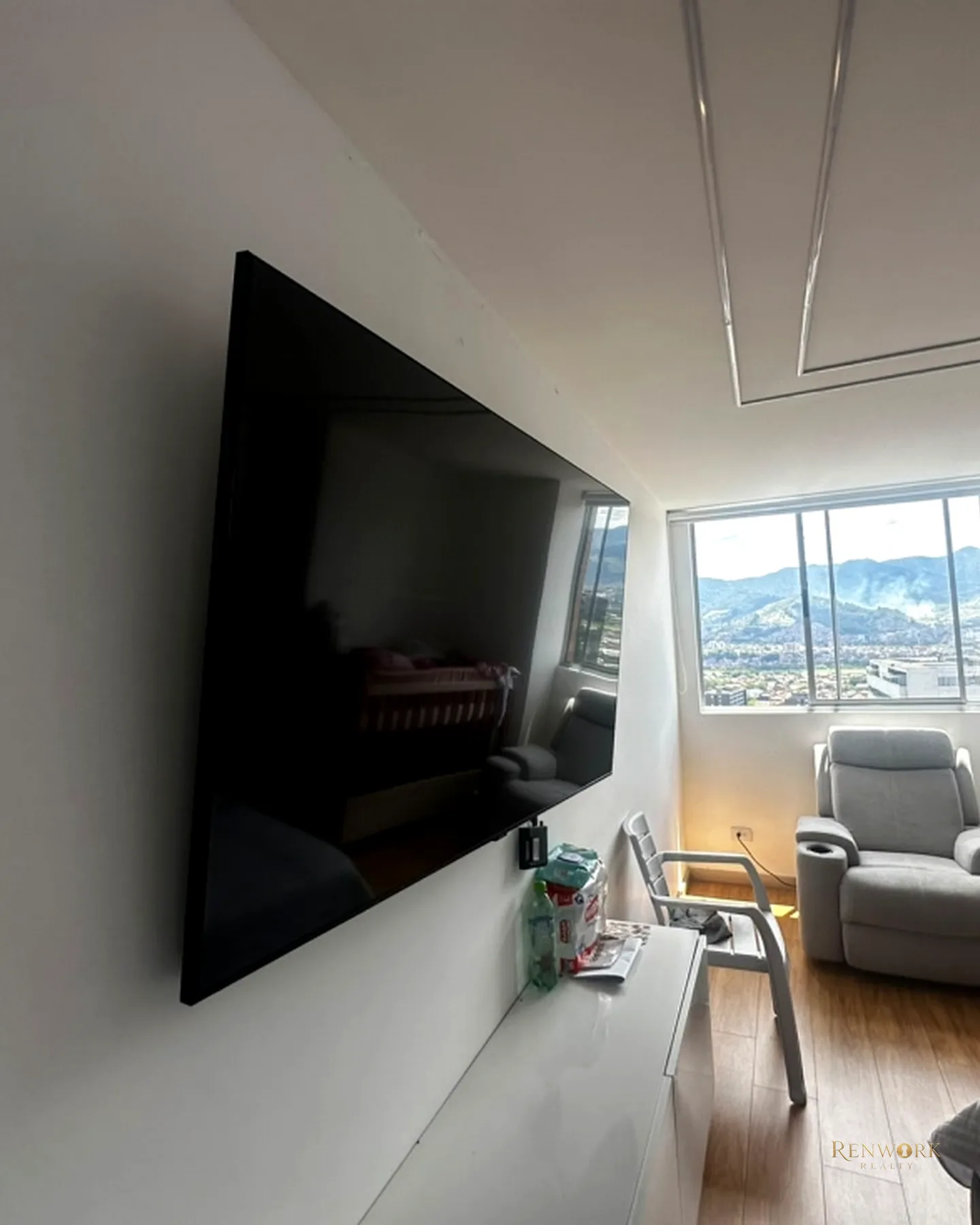 APARTAMENTO MEDELLIN POBLADO PISO ALTO MODERNO VISTA EN CIUDAD DEL RIO · foto 12
