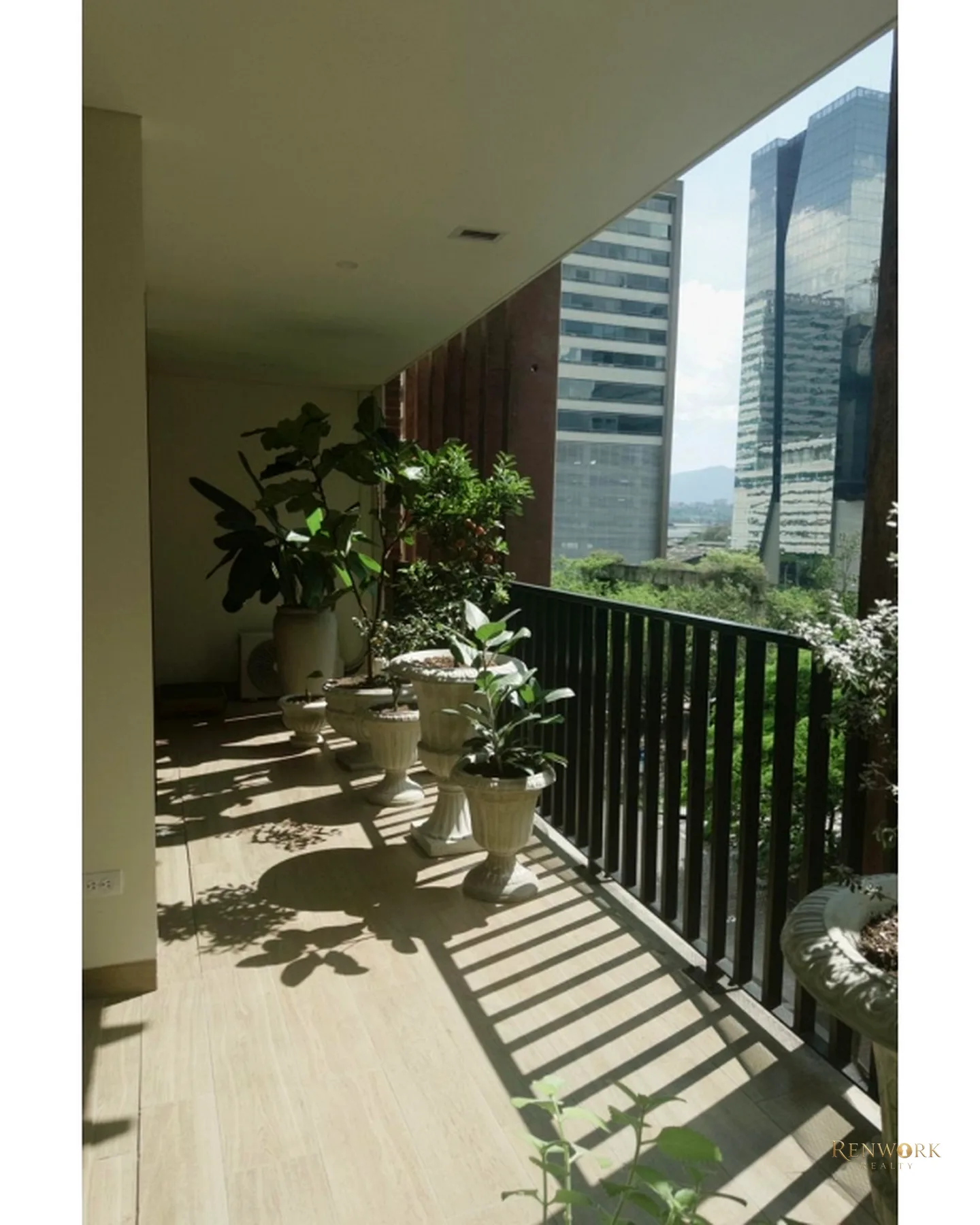APARTAMENTO MEDELLIN TOTALMENTE REMODELADO POBLADO CIUDAD DEL RIO · foto 18
