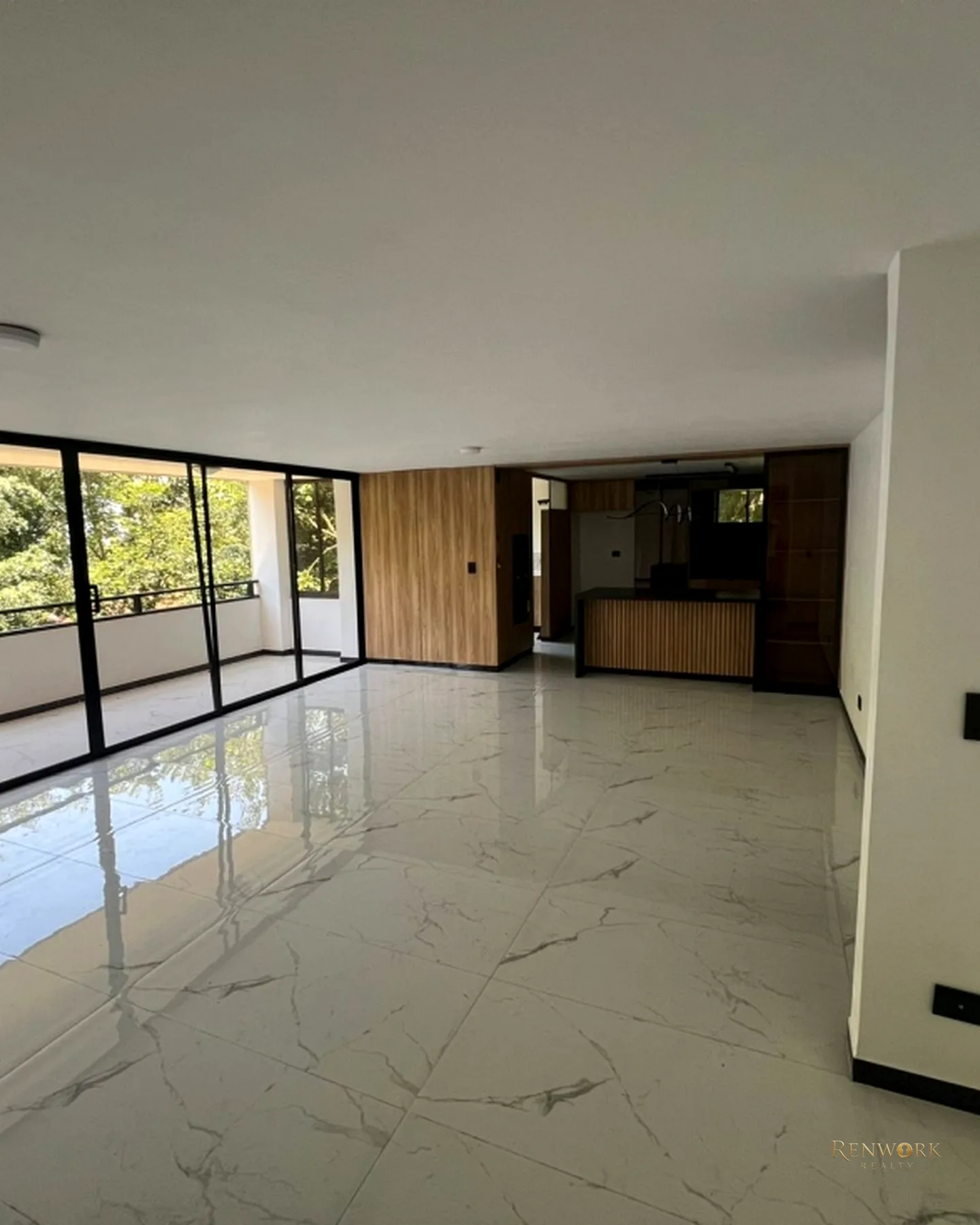 APARTAMENTO PARA ARRIENDO Y VENTA EN EL POBLADO · foto 5