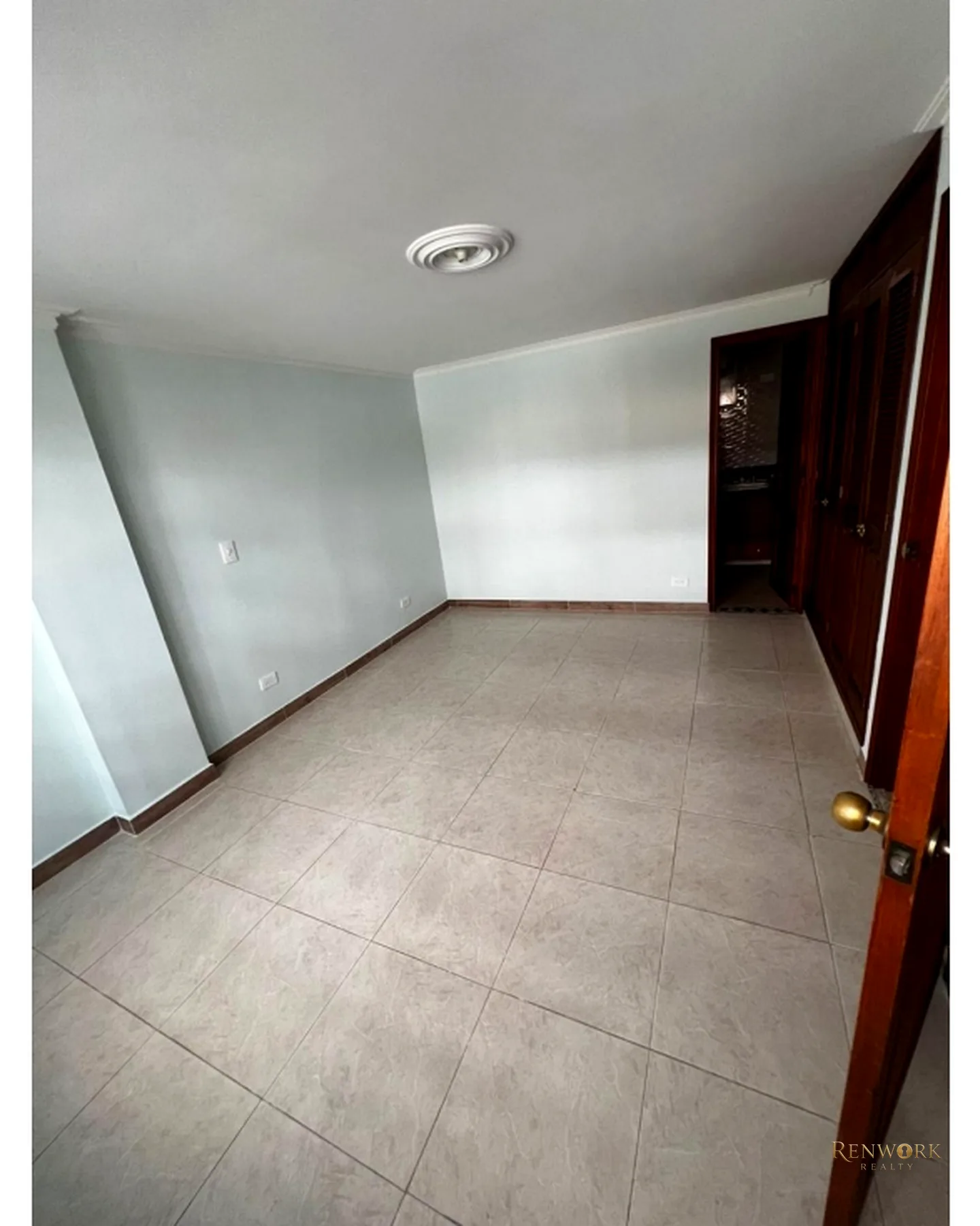 APARTAMENTO PARA EL VENTA EN LAURELES · foto 4