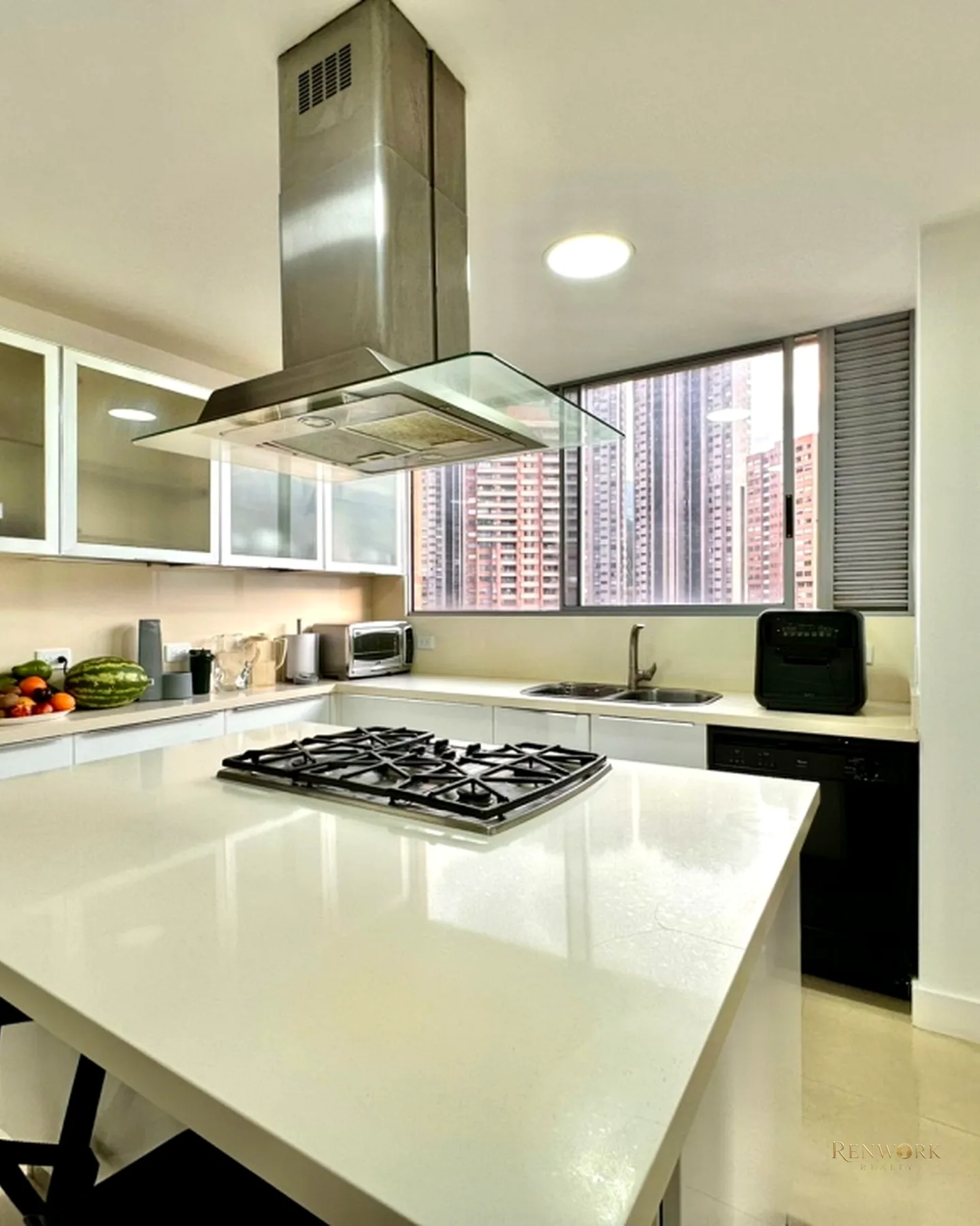 APARTAMENTO PARA LA RENTA Y VENTA AMOBLADA EN LA CALERA · foto 4