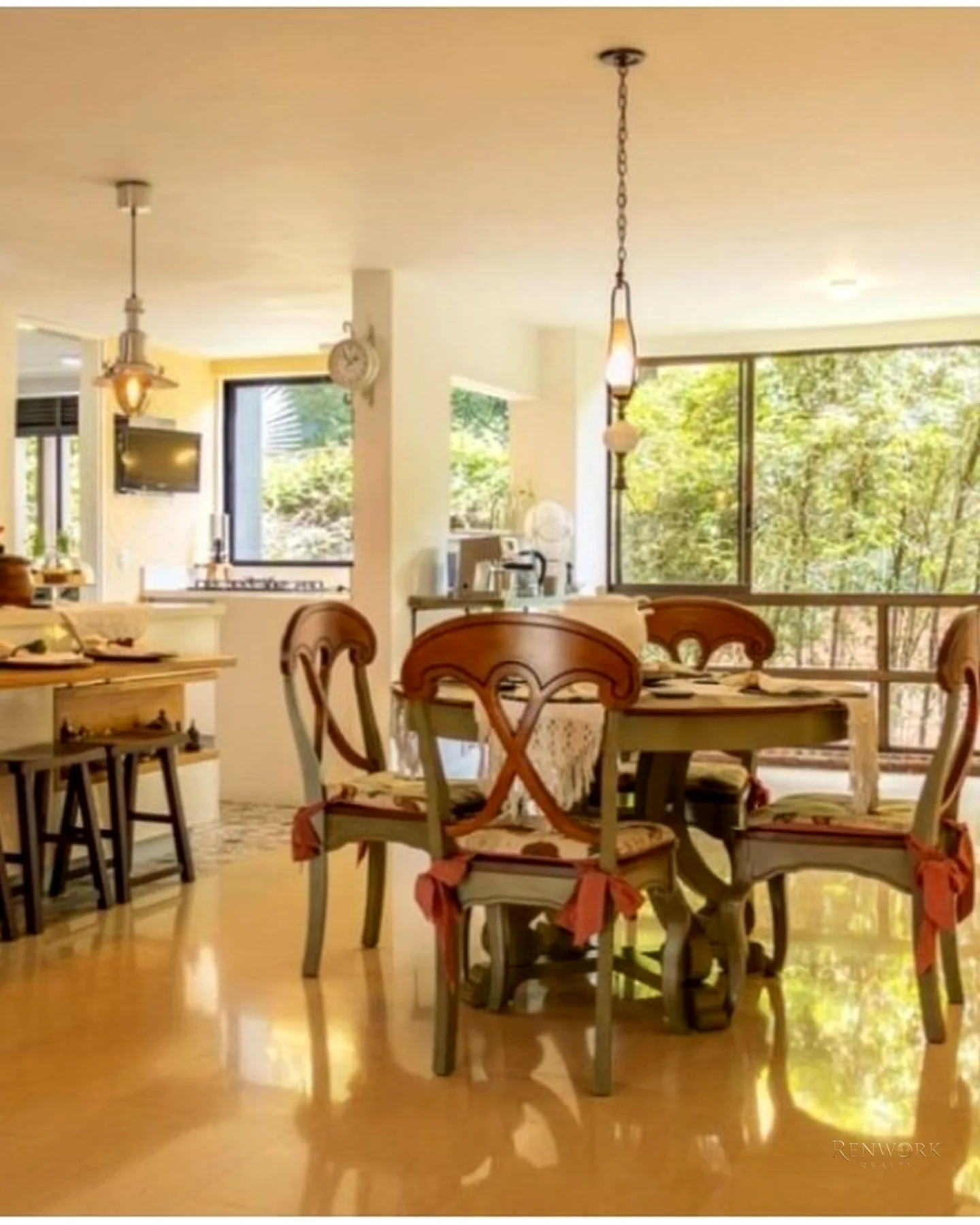 APARTAMENTO PARA LA VENTA EN EL POBLADO CASTROPOL · foto 2