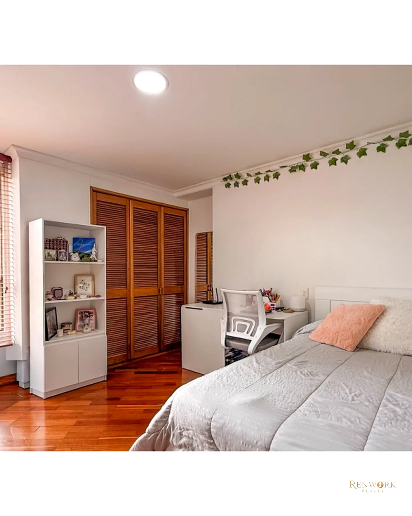 APARTAMENTO PARA LA VENTA EN EL POBLADO, CERCA AL CC SANTAFÉ, PISO 4 · foto 10