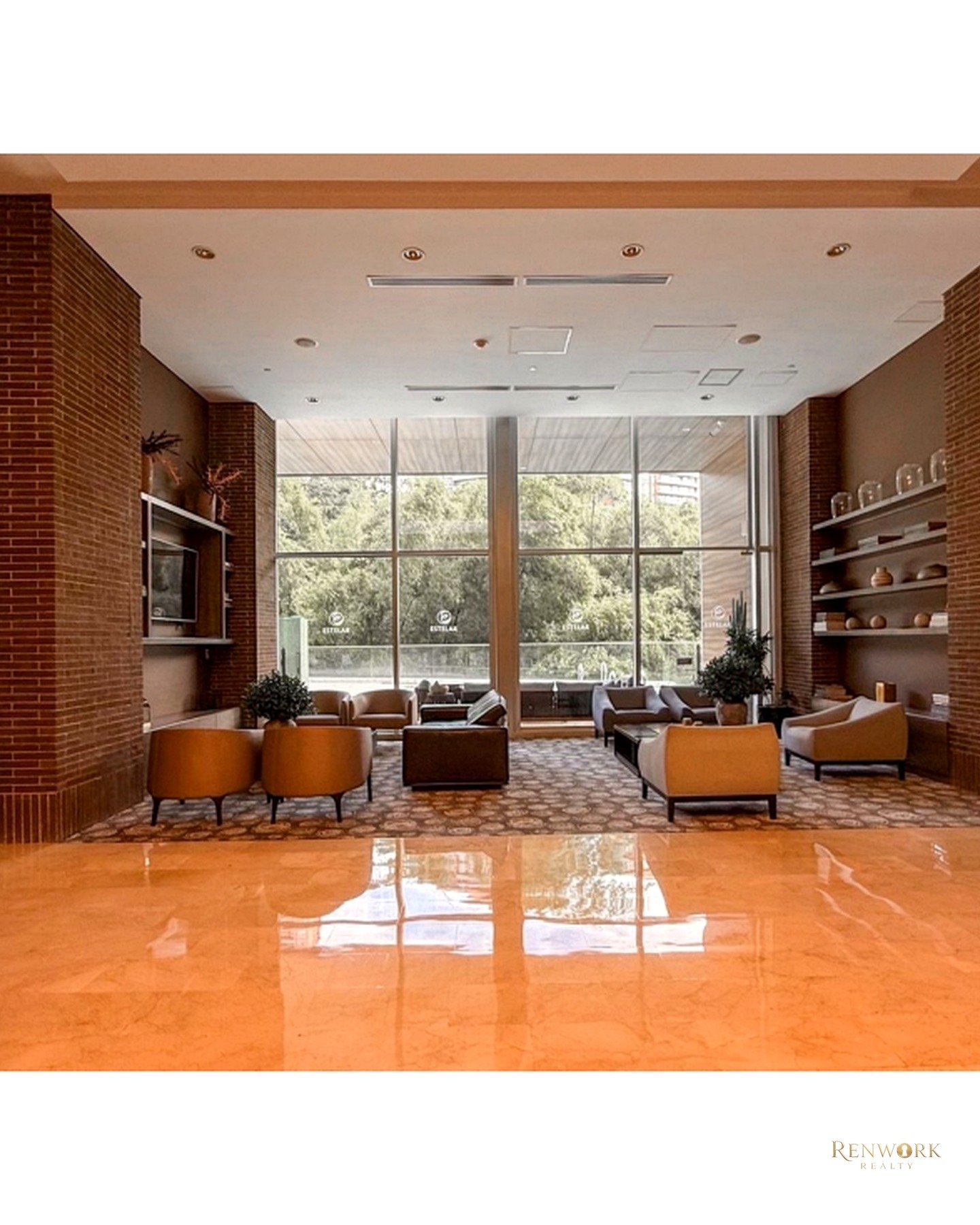 Vista de APARTAMENTO PARA LA VENTA EN EL POBLADO, CERCA AL TESORO PISO 19
