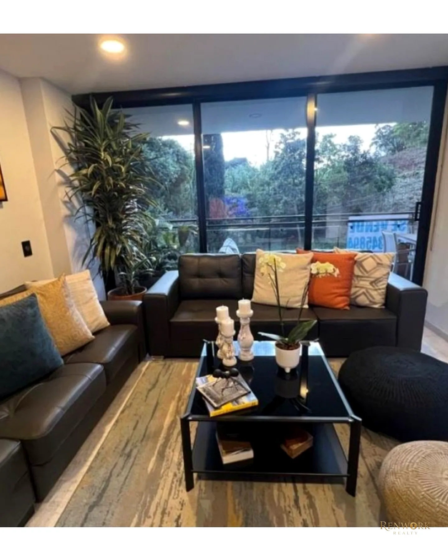 APARTAMENTO PARA LA VENTA EN EL POBLADO · foto 2