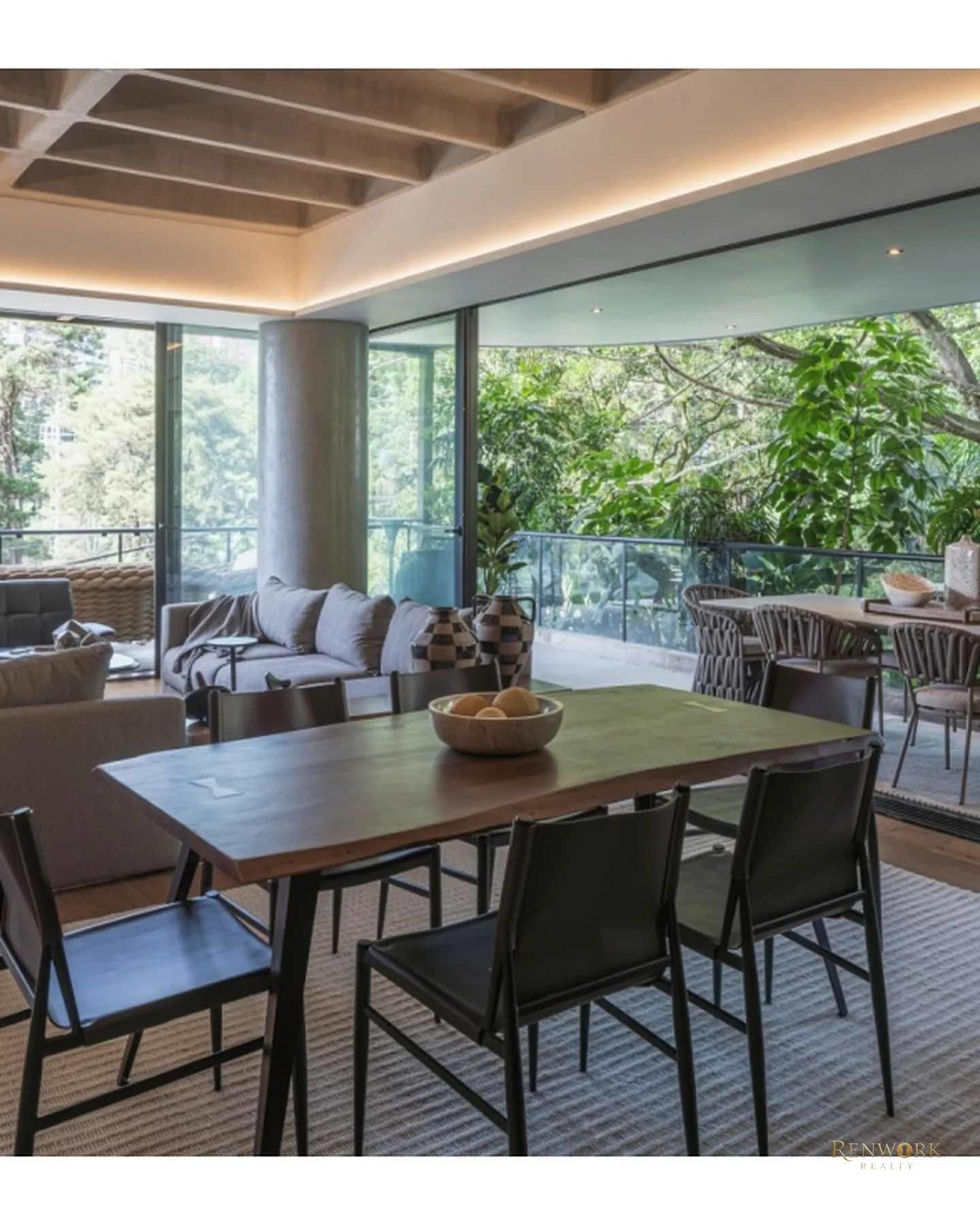 APARTAMENTO PARA LA VENTA EN EL POBLADO, FRENTE AL CLUB CAMPESTRE · foto 2
