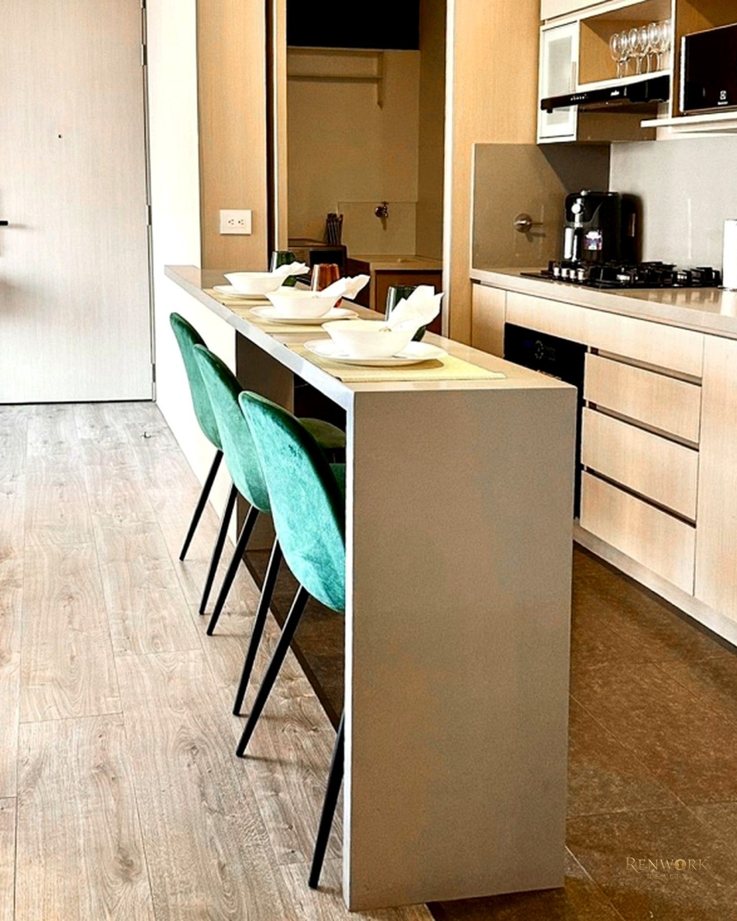 APARTAMENTO PARA LA VENTA EN EL POBLADO, PISO 18 · foto 5