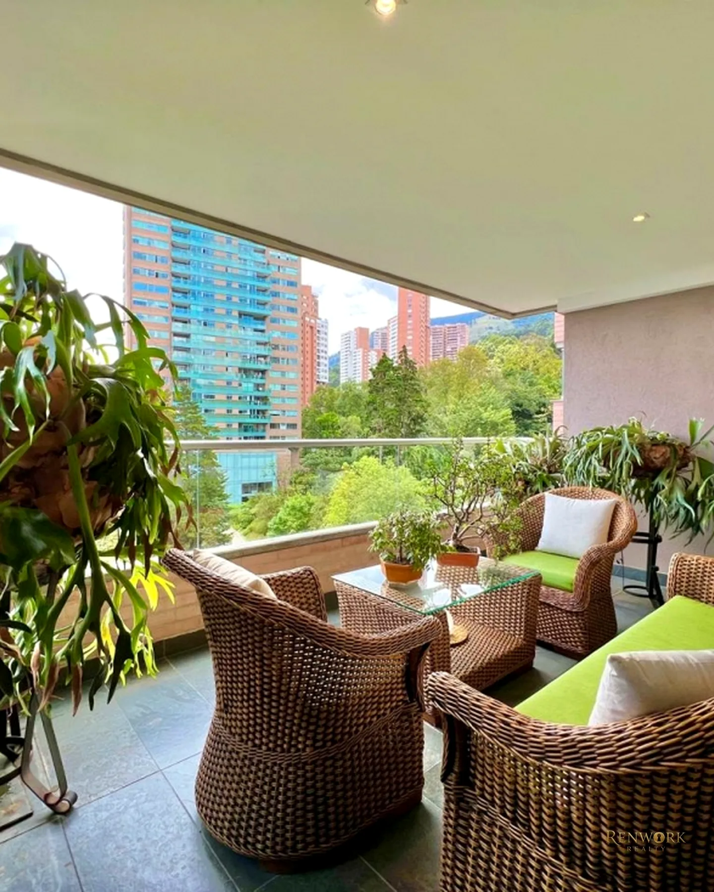 APARTAMENTO PARA LA VENTA EN EL POBLADO, SECTOR LA CALERA · foto 16