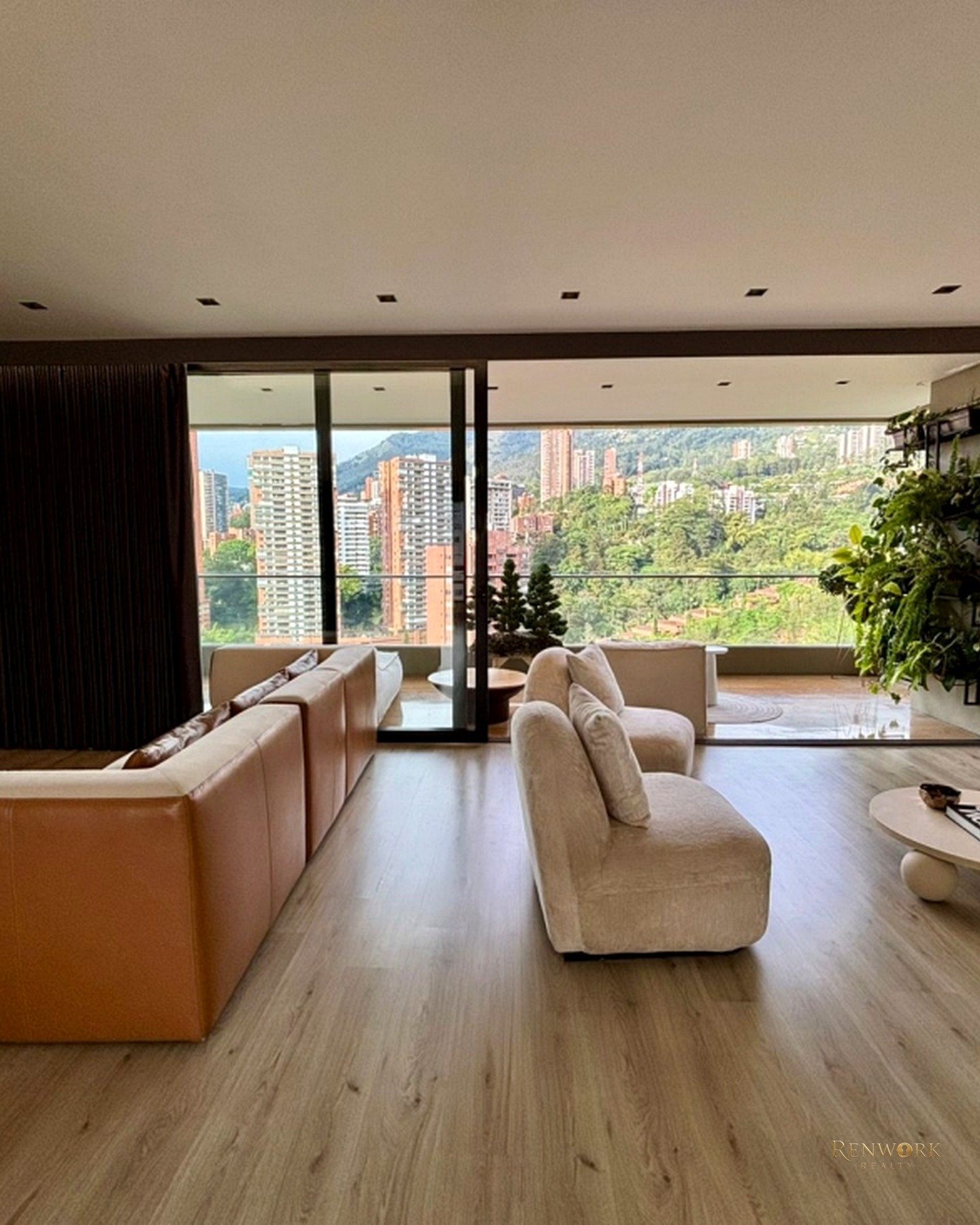 APARTAMENTO PARA LA VENTA EN EL SECTOR DRIVE INN CAMPESTE, POBLADO · foto 4