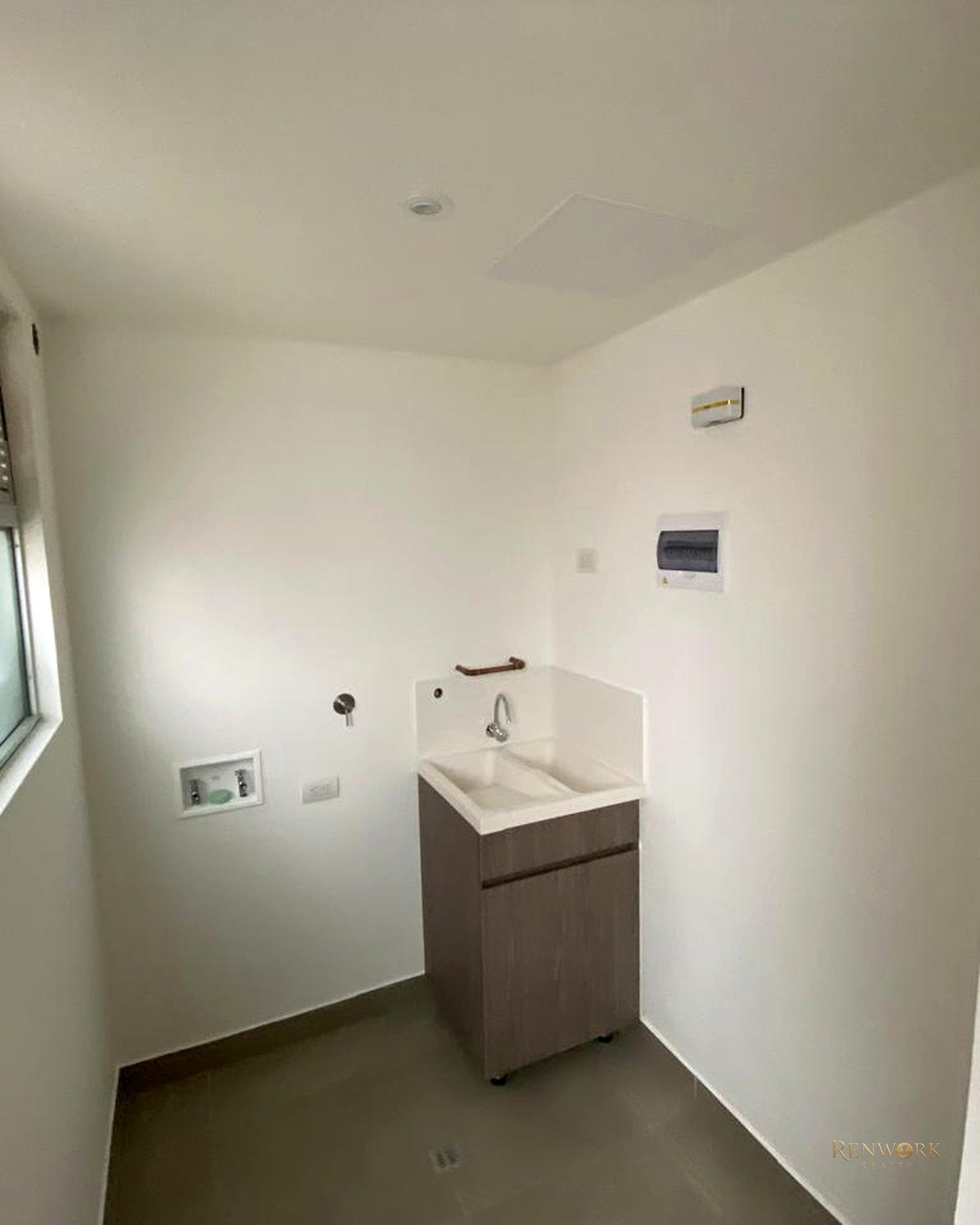 APARTAMENTO PARA LA VENTA EN ENVIGADO · foto 6