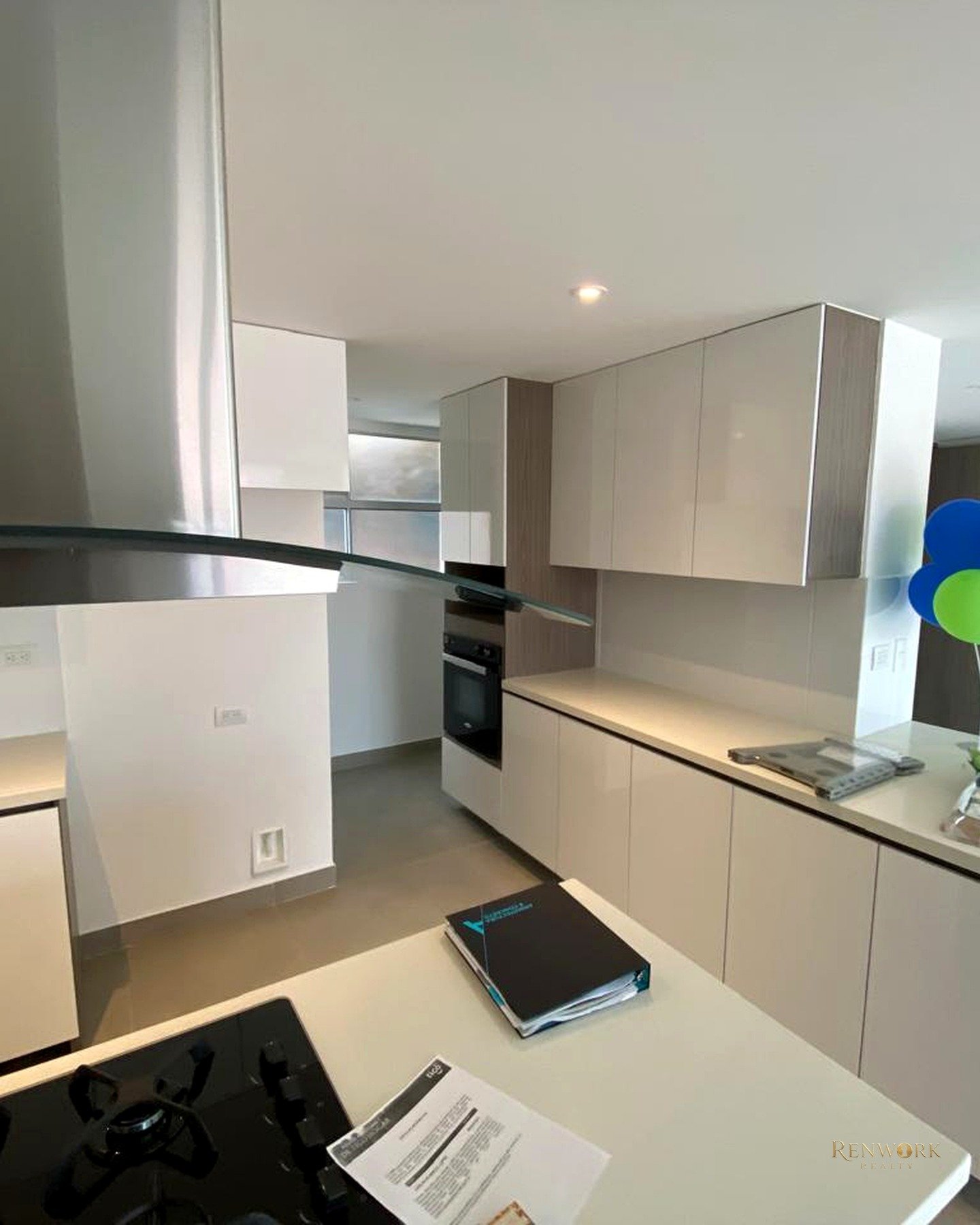 APARTAMENTO PARA LA VENTA EN ENVIGADO · foto 5
