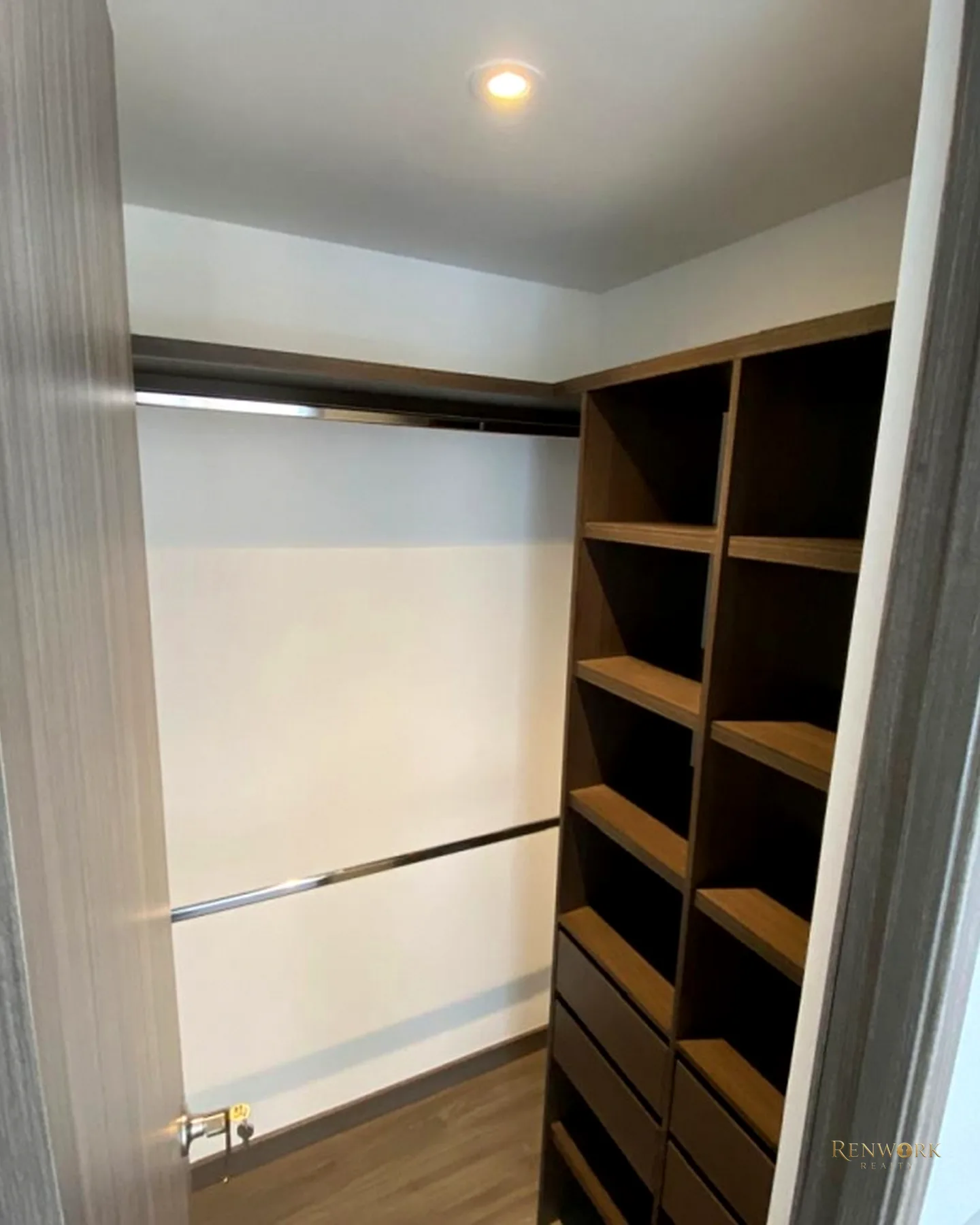 APARTAMENTO PARA LA VENTA EN ENVIGADO · foto 7