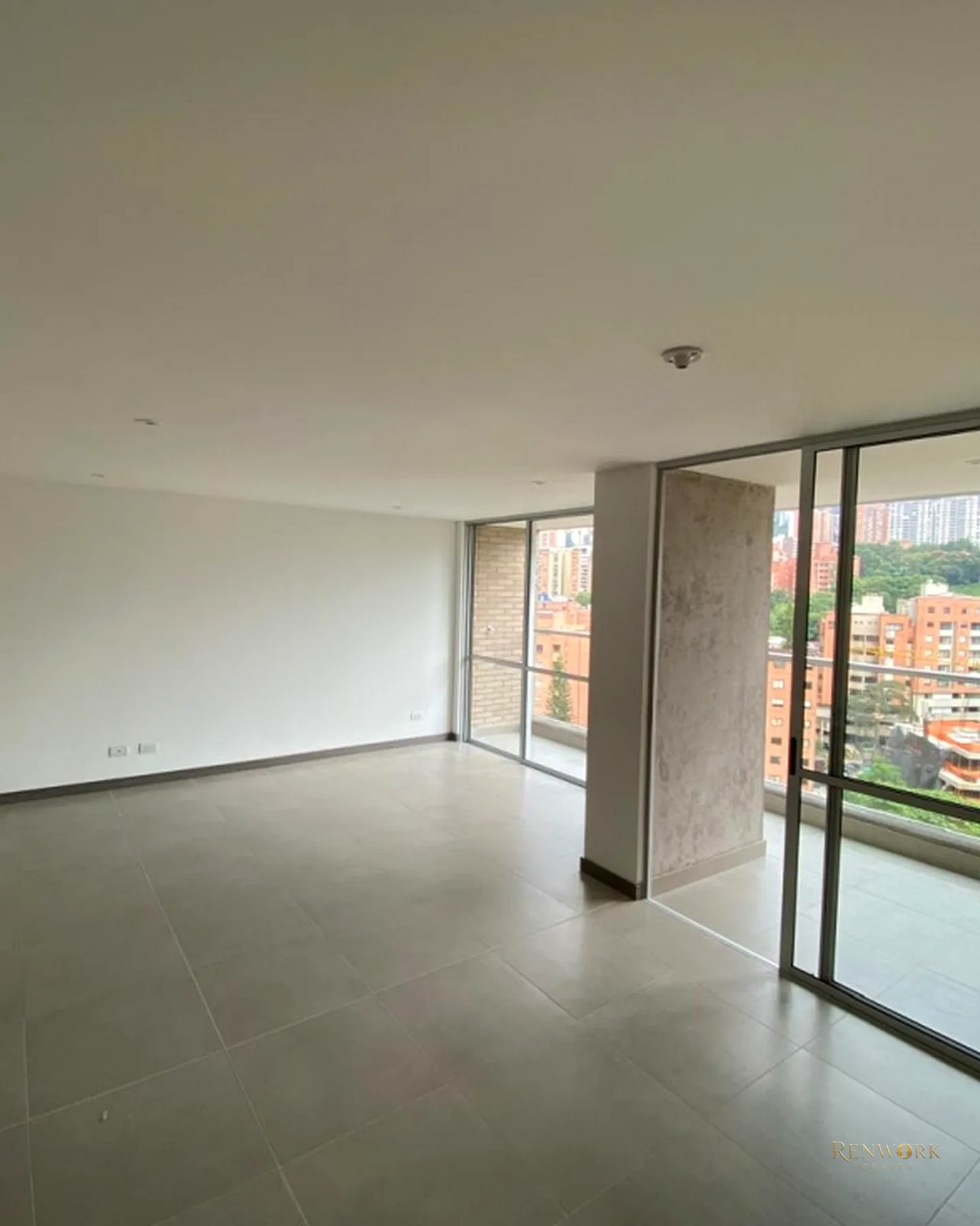 APARTAMENTO PARA LA VENTA EN ENVIGADO · foto 1