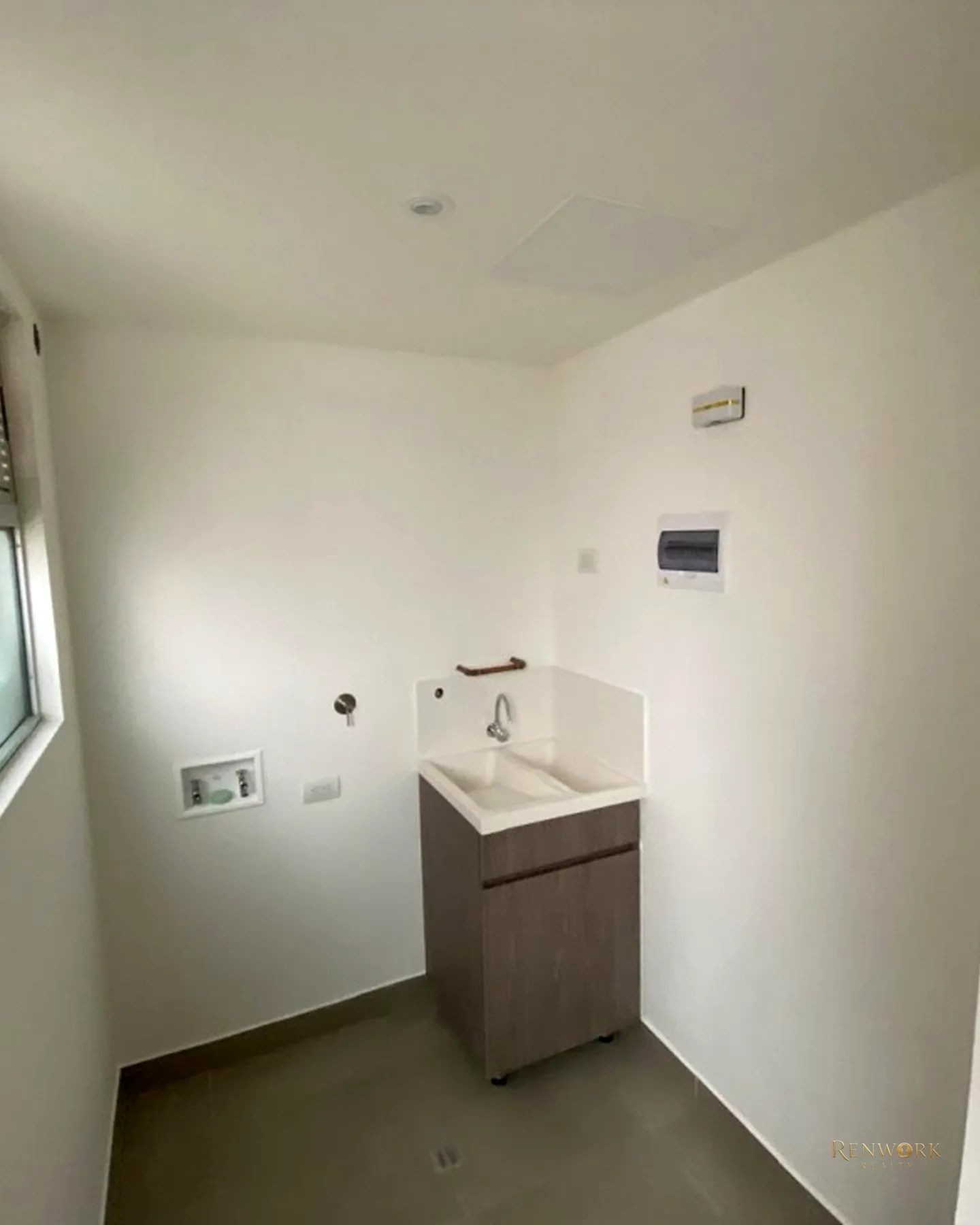 APARTAMENTO PARA LA VENTA EN ENVIGADO · foto 5