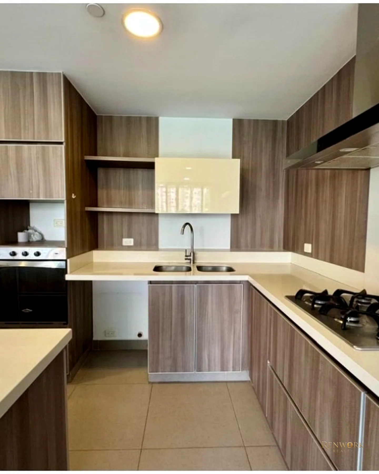 APARTAMENTO PARA LA VENTA EN ENVIGADO LOMA DE LAS BRUJAS · foto 2