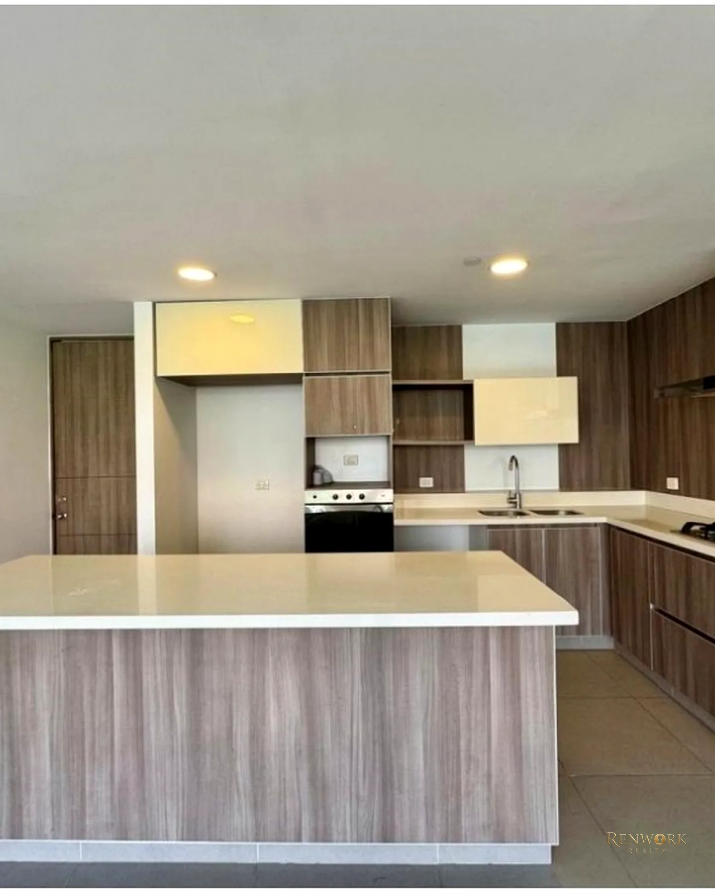 APARTAMENTO PARA LA VENTA EN ENVIGADO LOMA DE LAS BRUJAS · foto 4