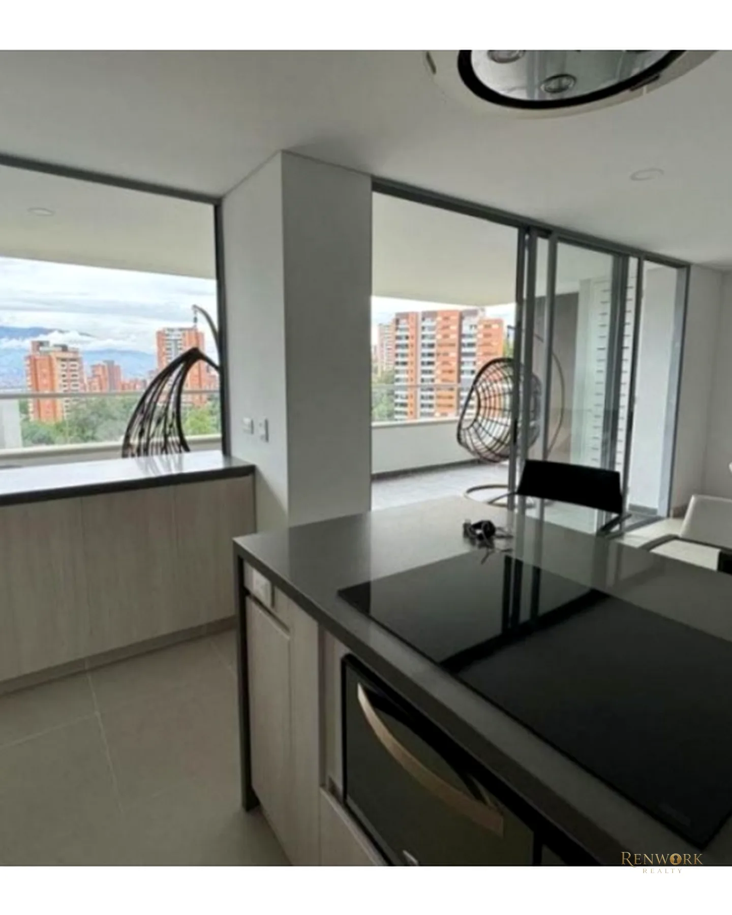APARTAMENTO PARA LA VENTA EN ENVIGADO LOMA DE LOS MESA · foto 2