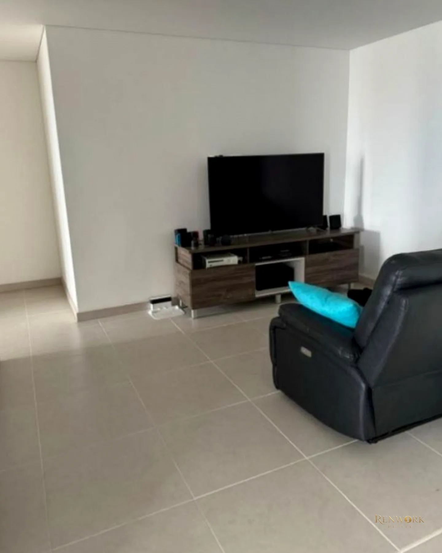 APARTAMENTO PARA LA VENTA EN ENVIGADO LOMA DE LOS MESA · foto 8