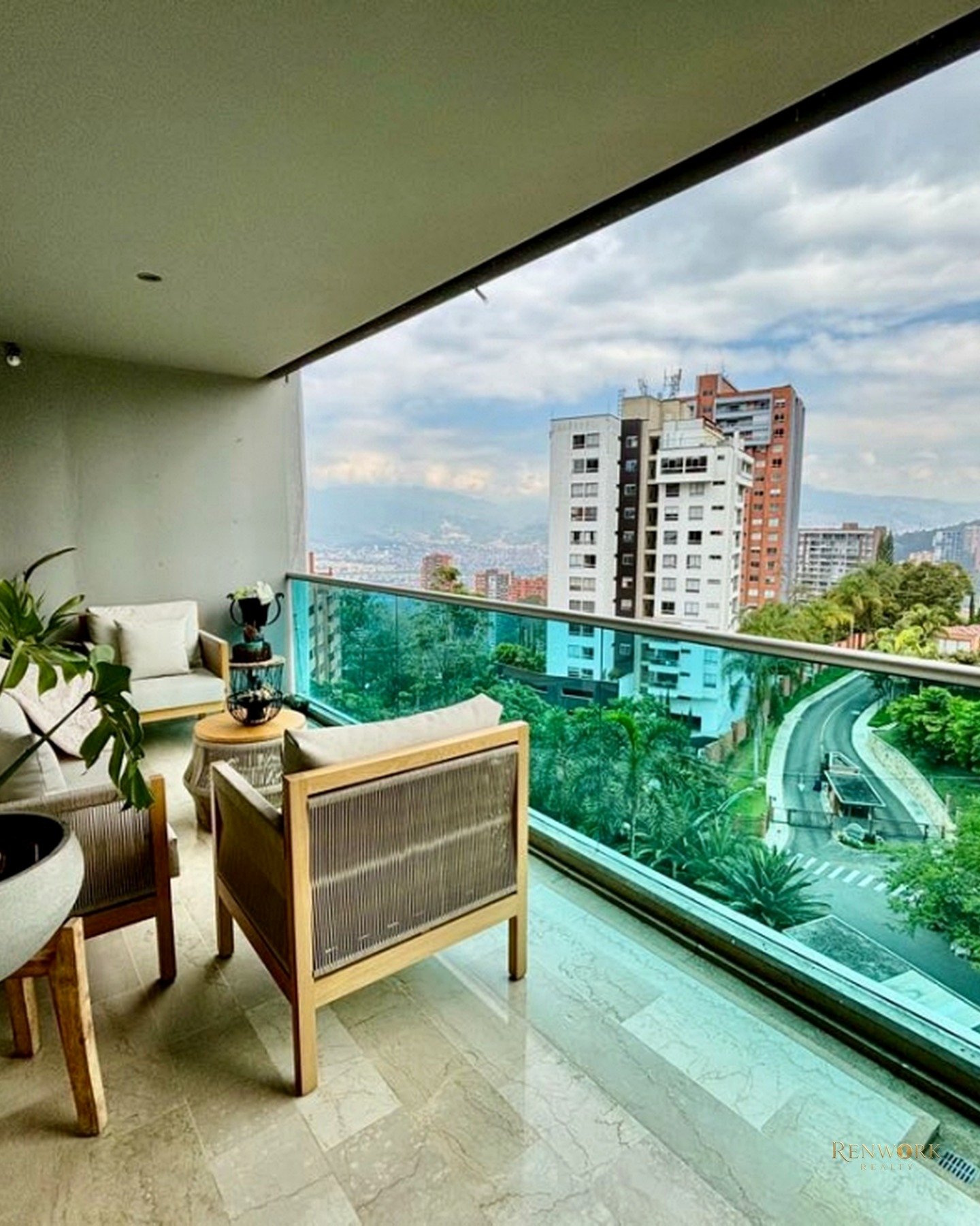 Vista de APARTAMENTO PARA LA VENTA EN LA CALERA, POBLADO.