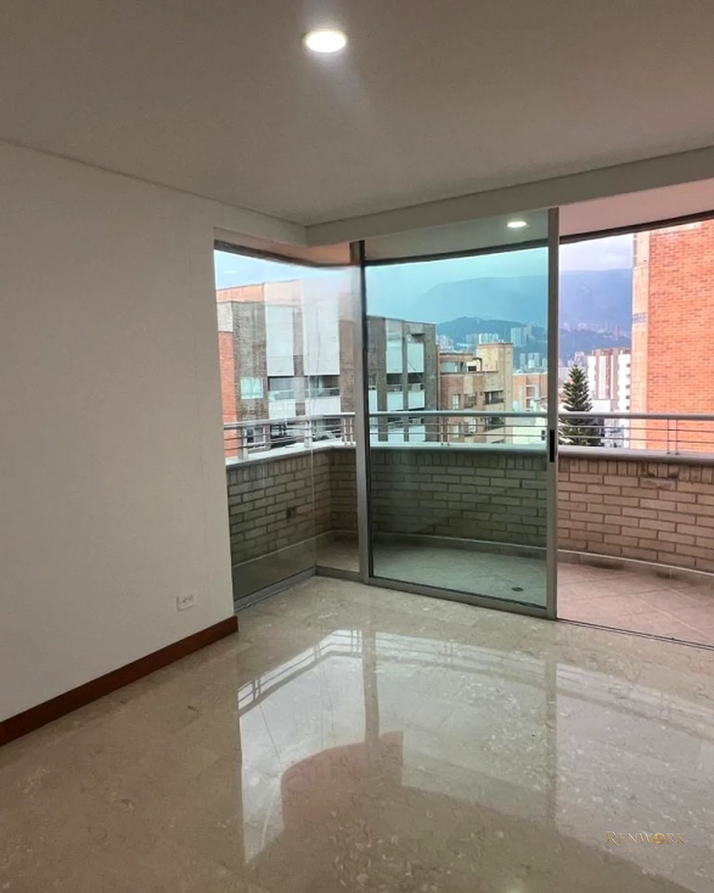APARTAMENTO PARA LA VENTA EN LAURELES, MEDELLÍN · foto 8