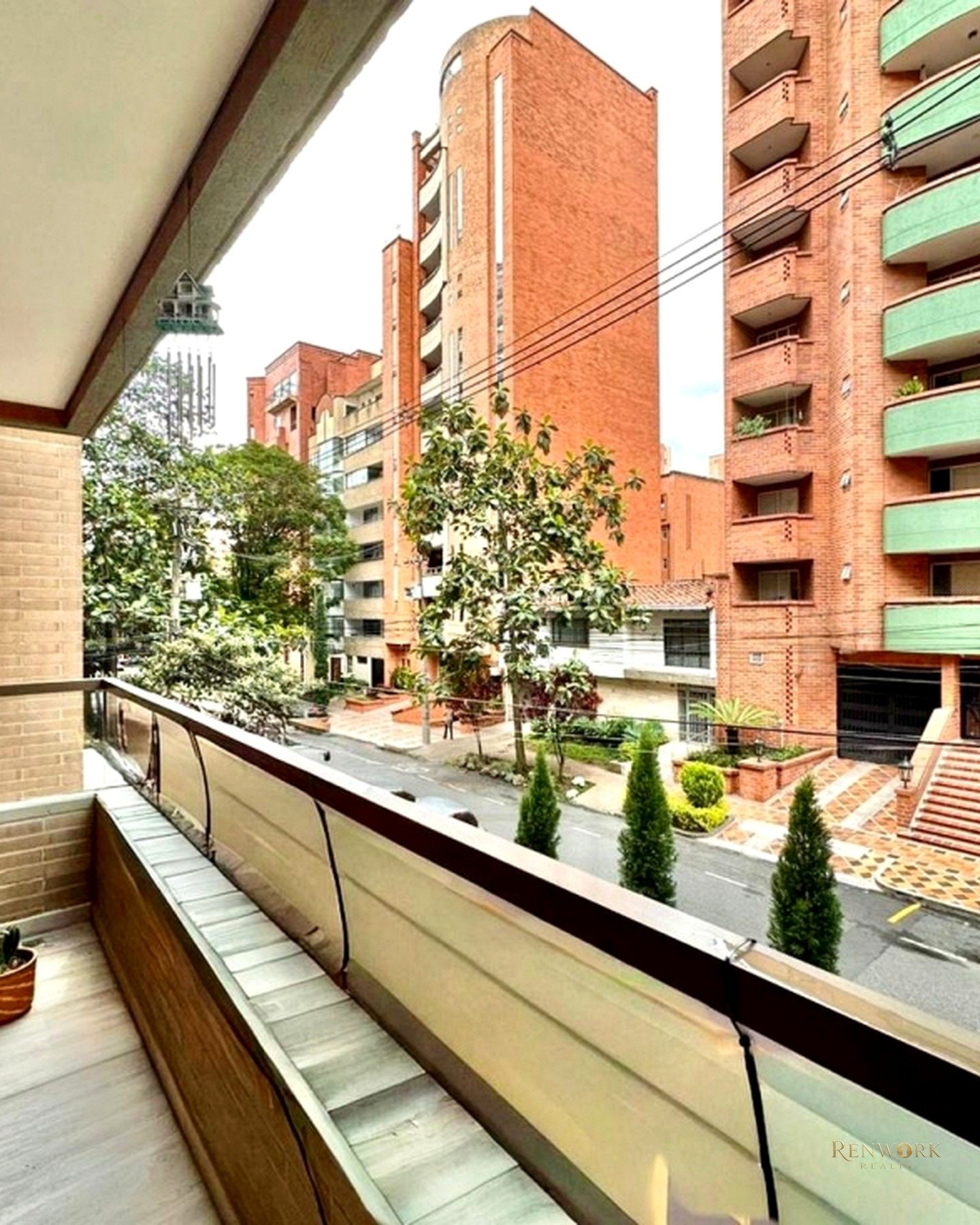 APARTAMENTO PARA LA VENTA EN LAURELES, PISO 2 · foto 1